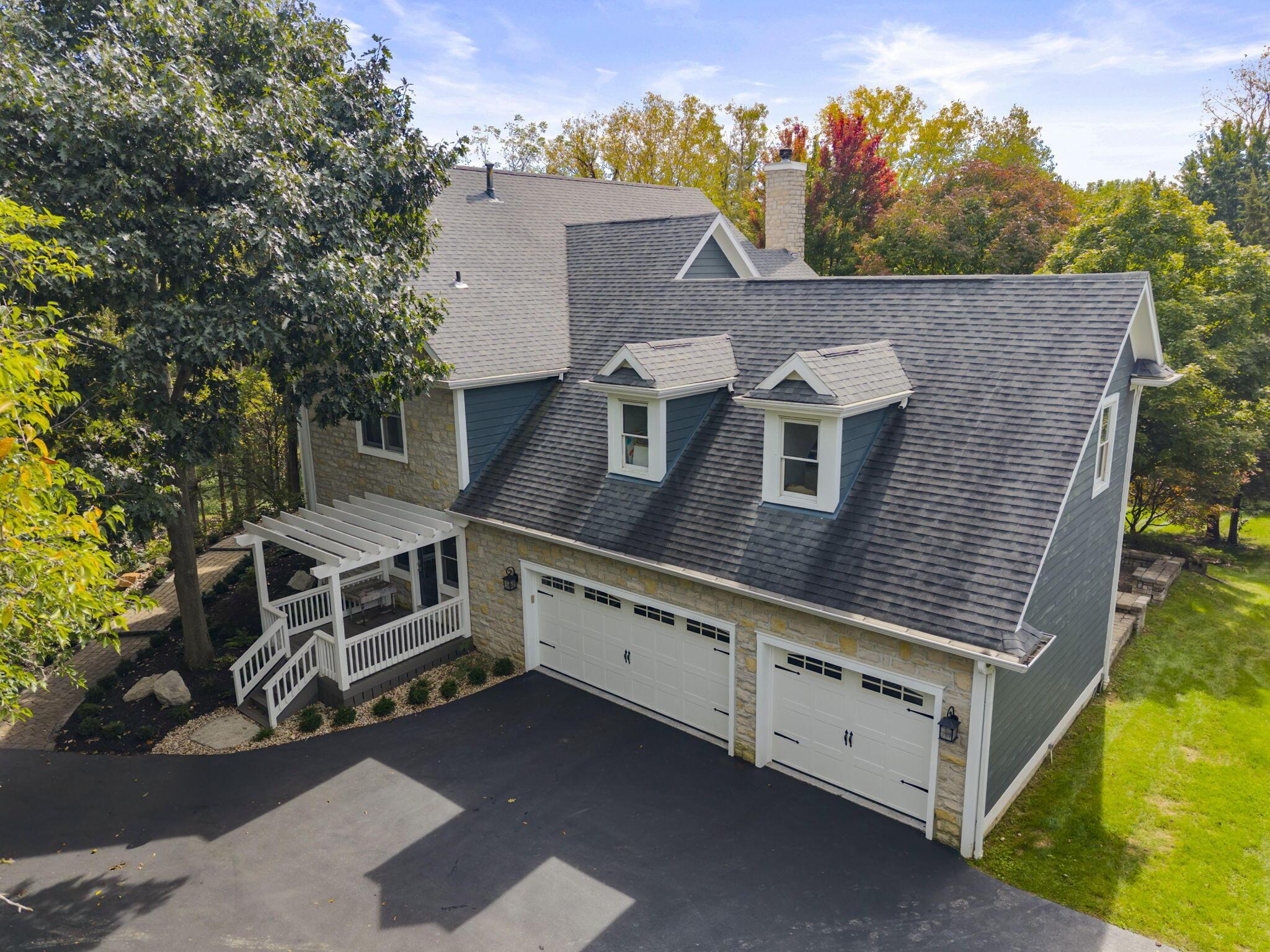 9776 Erin Woods Drive
