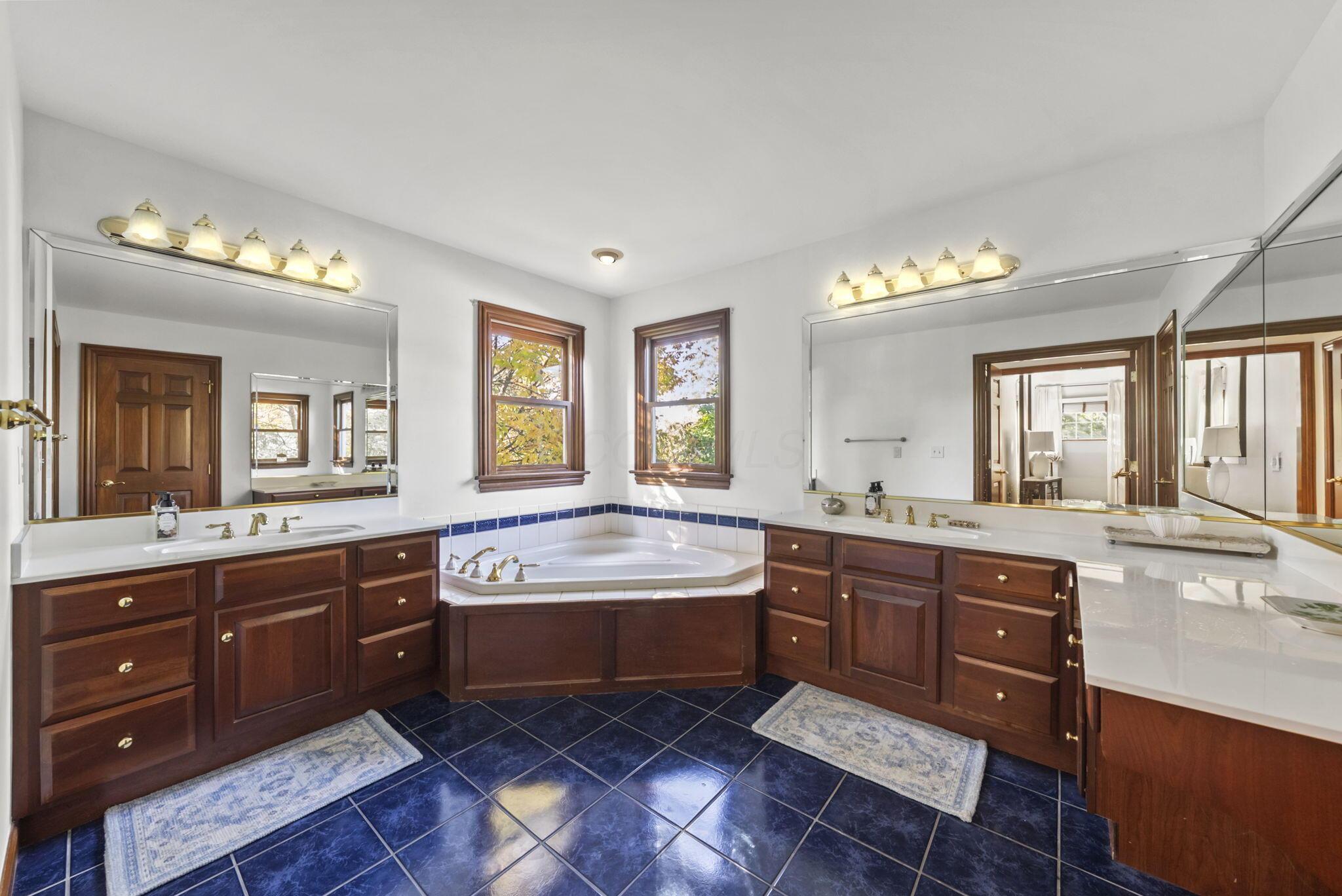 9776 Erin Woods Drive