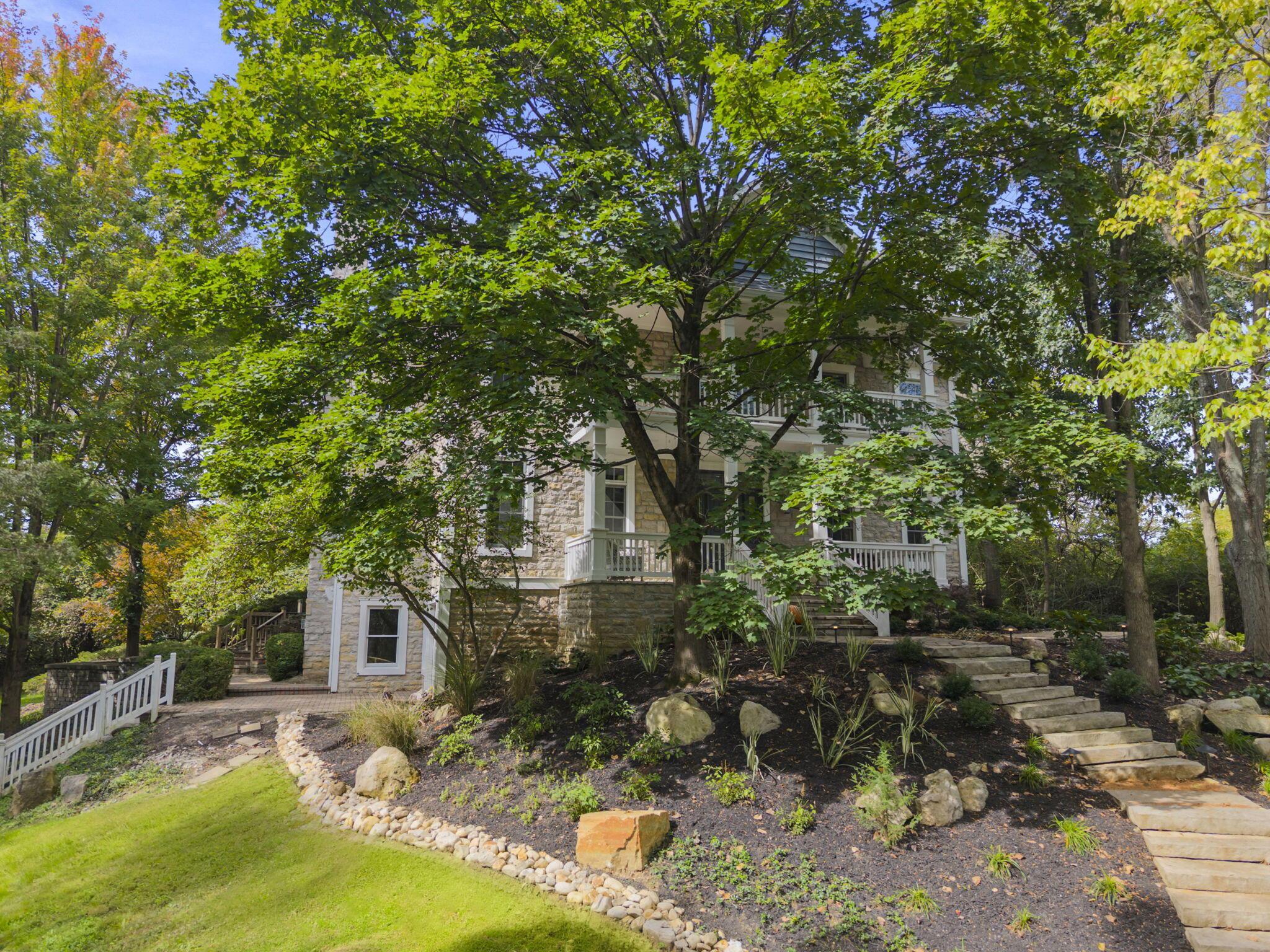 9776 Erin Woods Drive