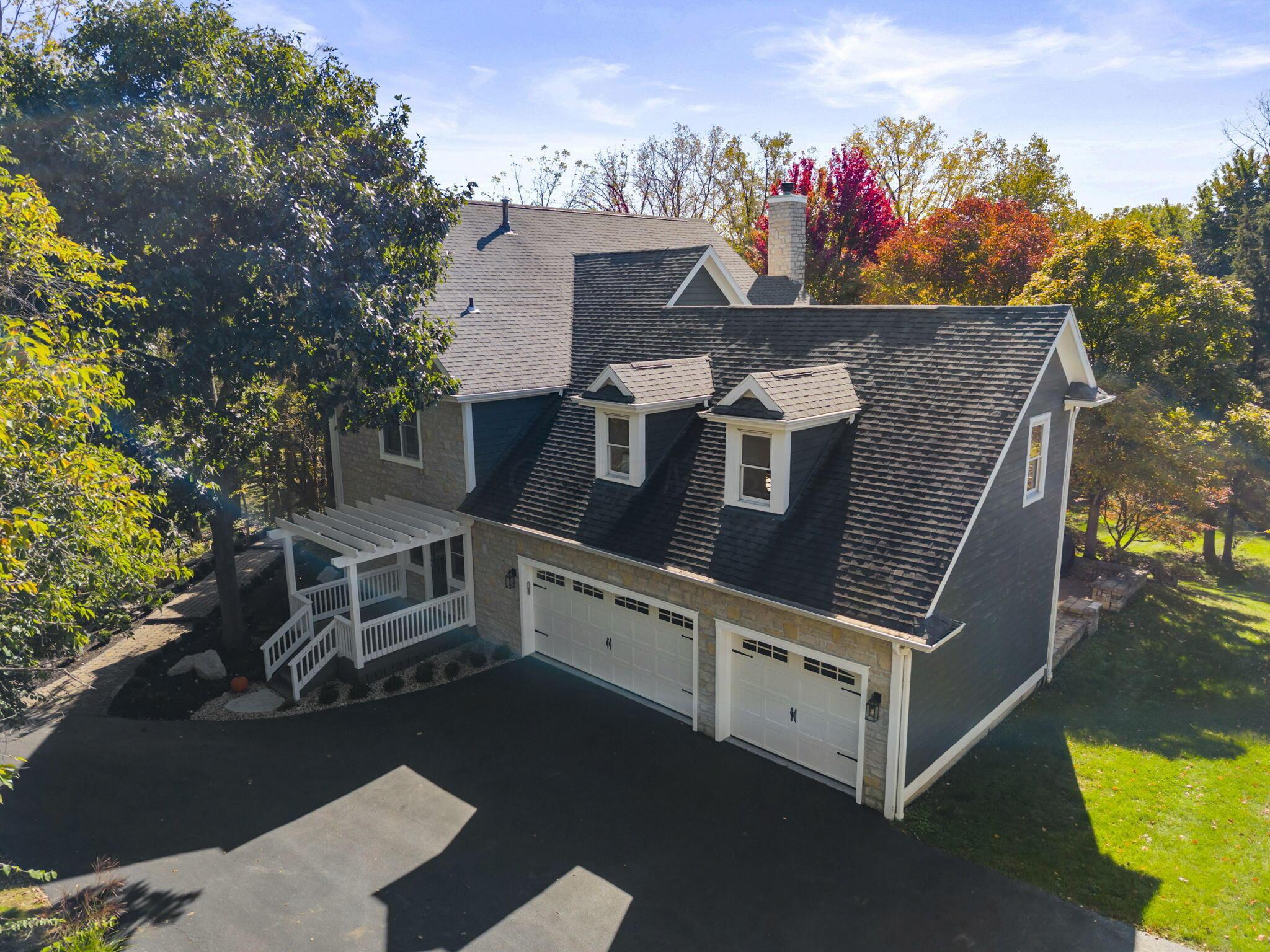 9776 Erin Woods Drive