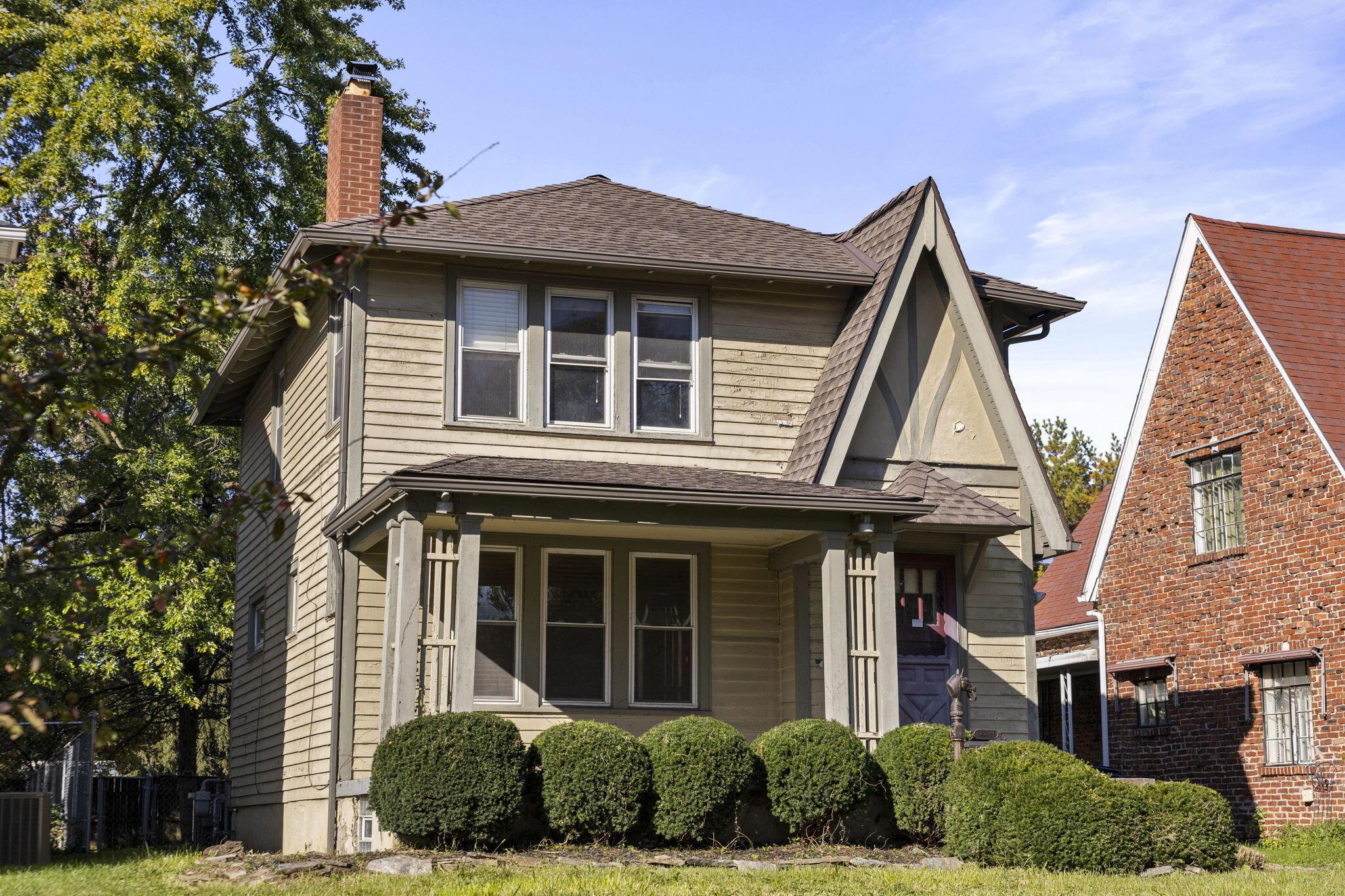 585 Binns Boulevard