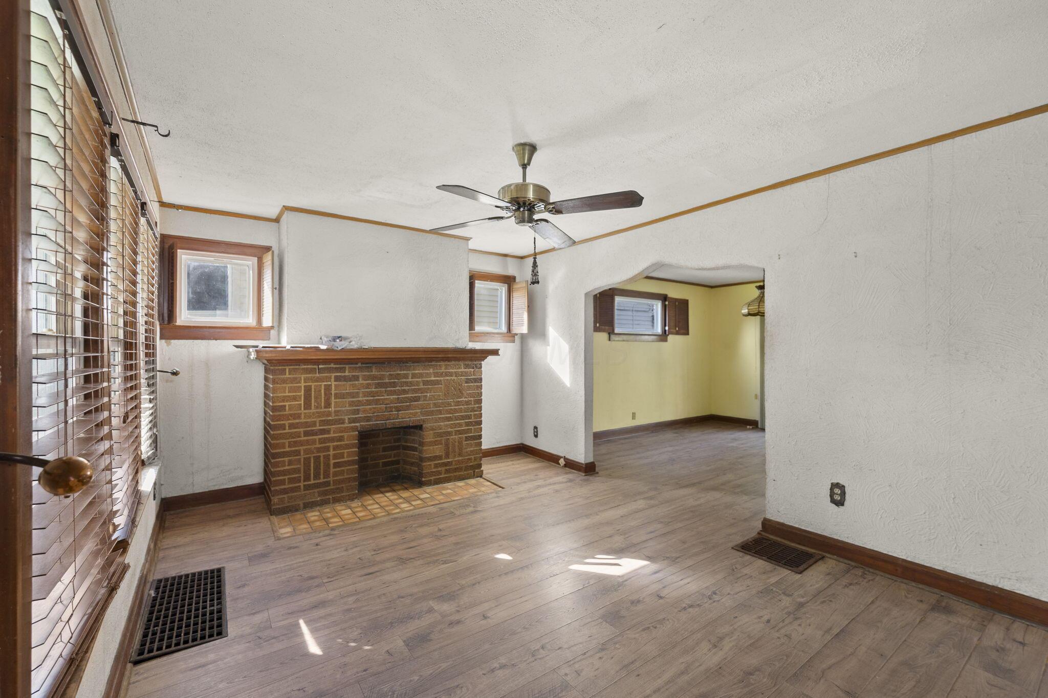 585 Binns Boulevard
