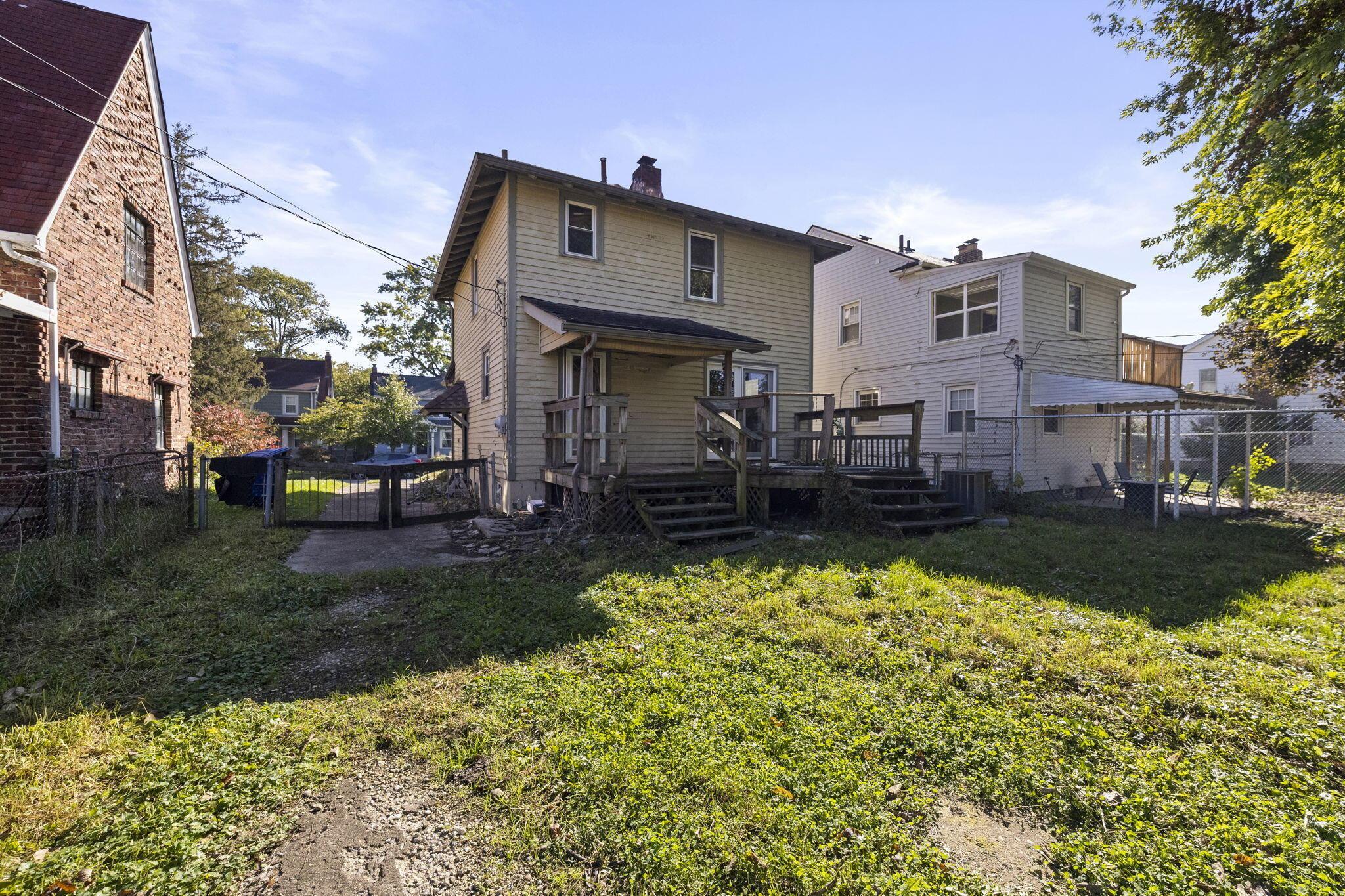 585 Binns Boulevard