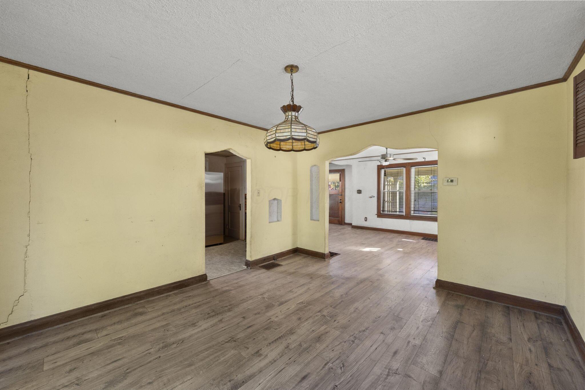 585 Binns Boulevard