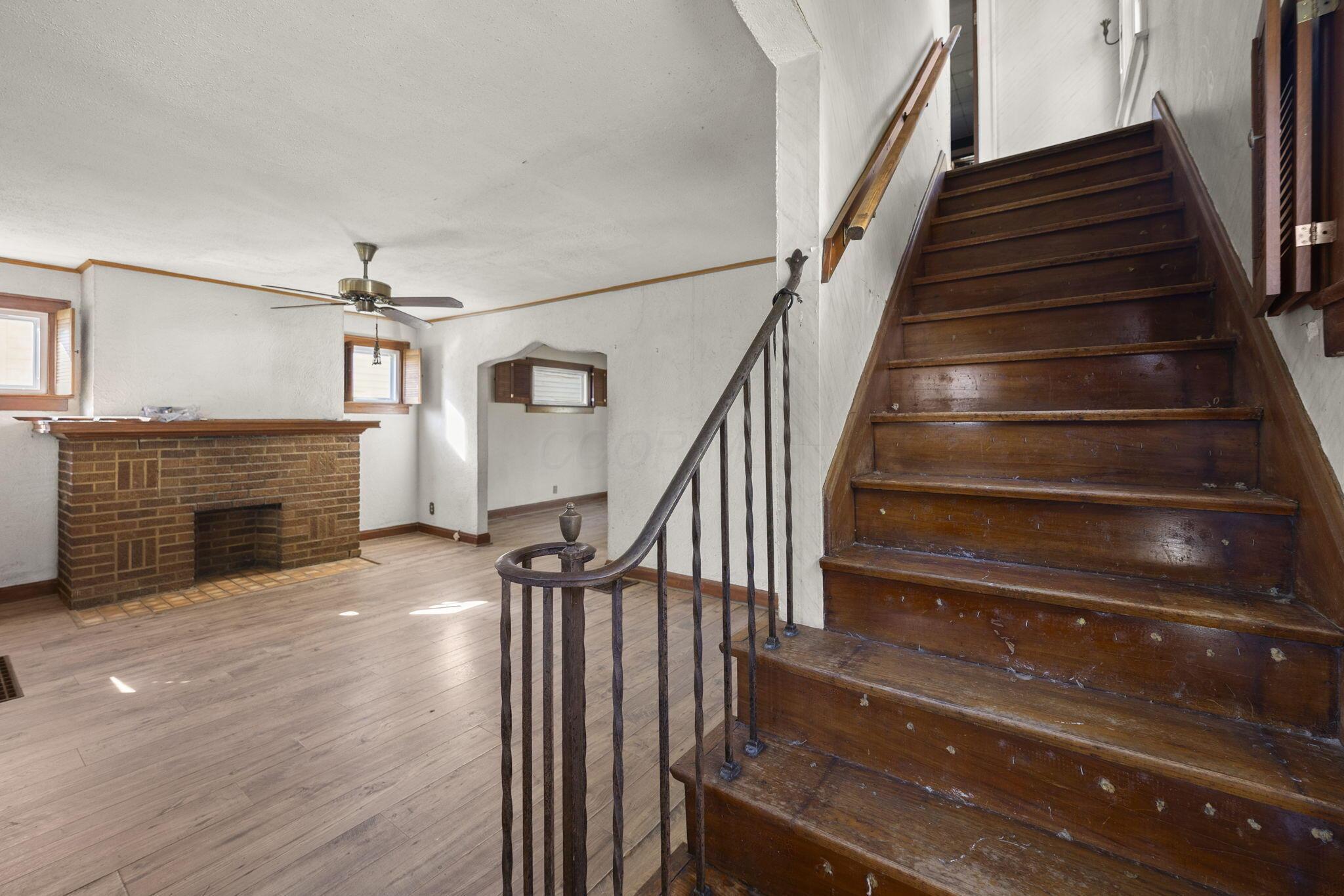 585 Binns Boulevard