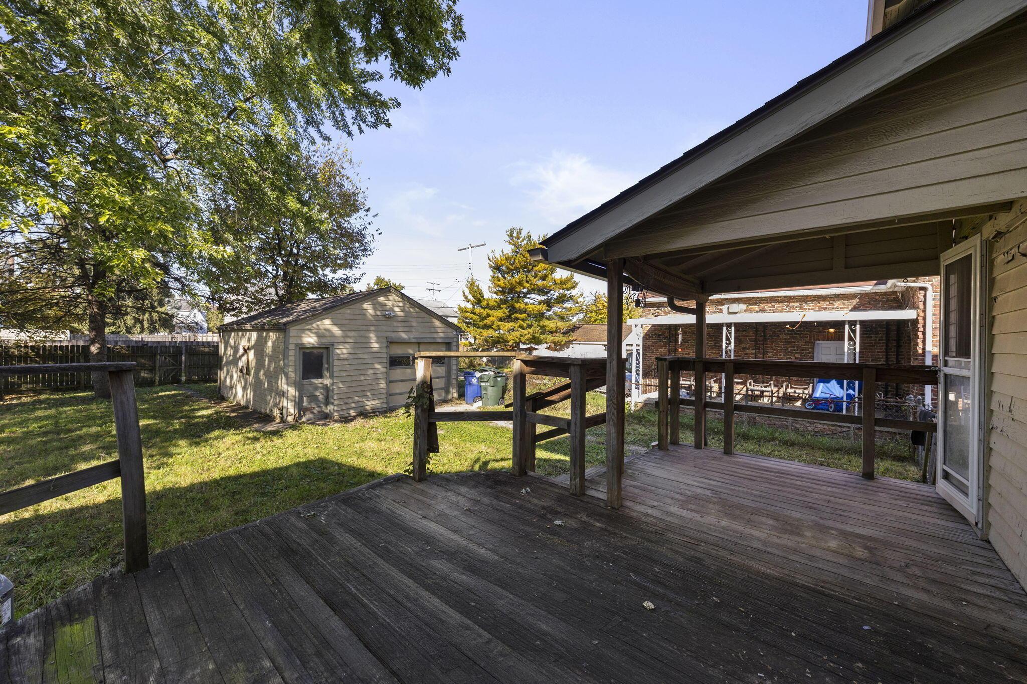 585 Binns Boulevard