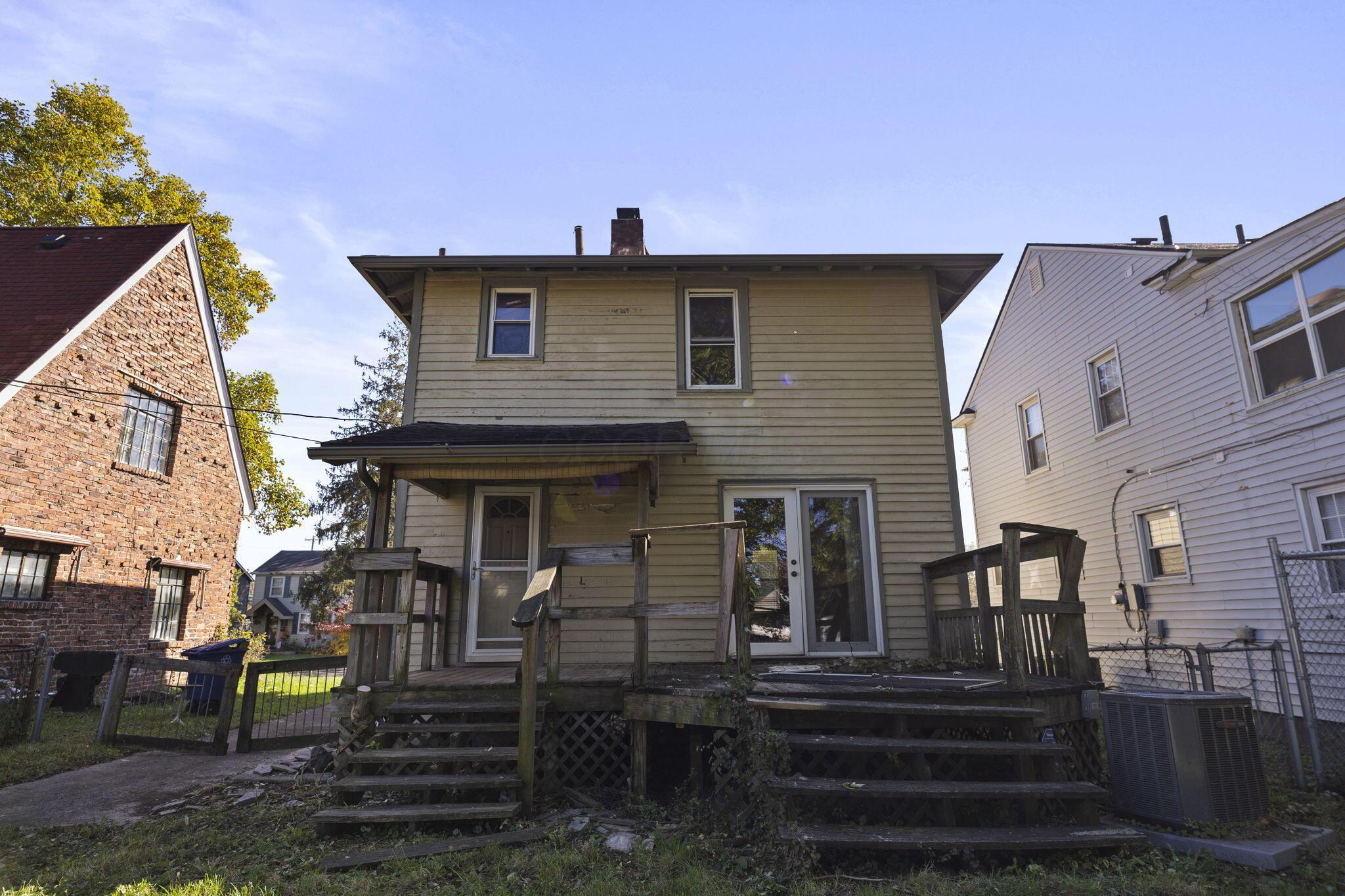 585 Binns Boulevard