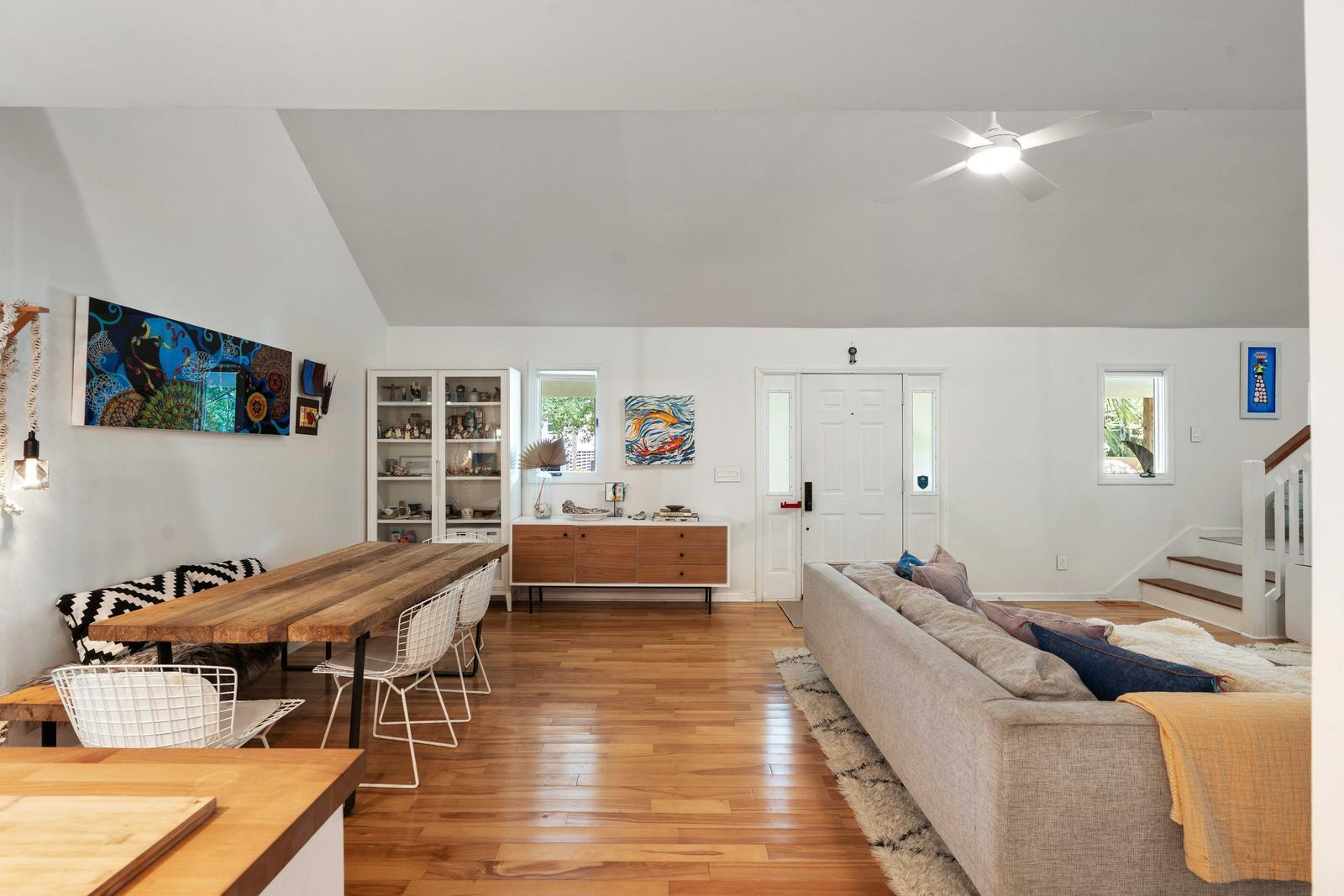 1515 N Lakeshore Drive