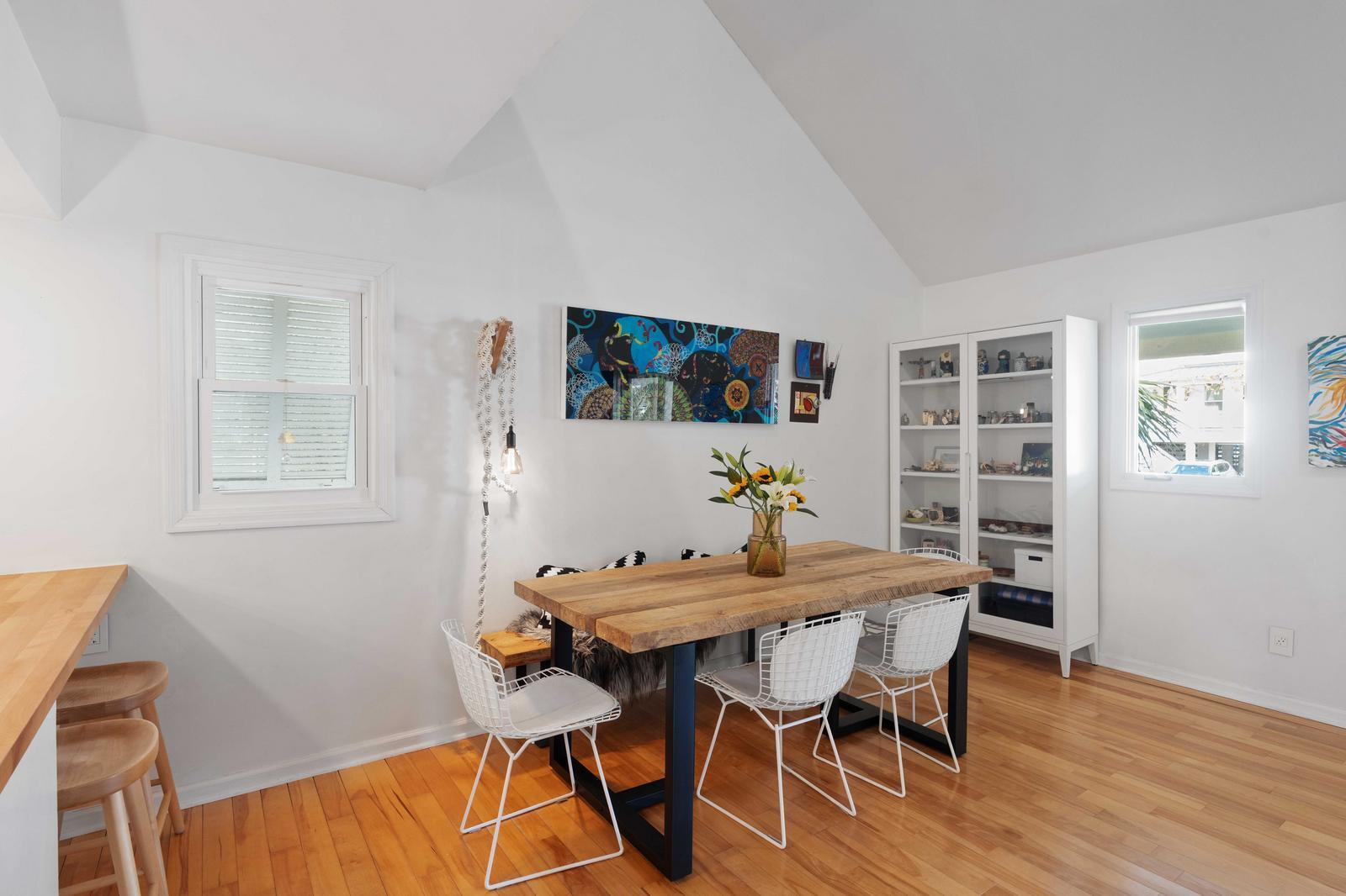 1515 N Lakeshore Drive