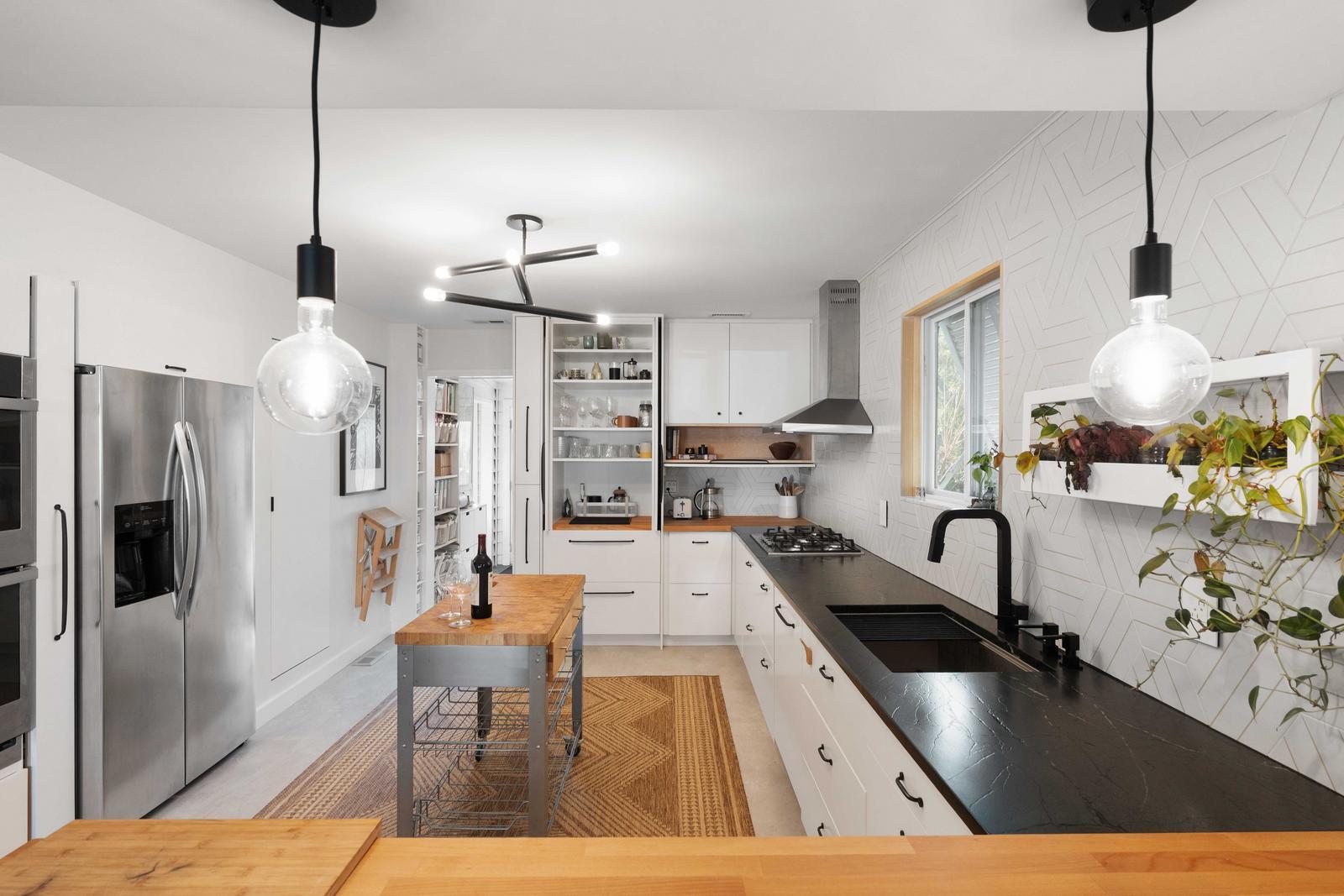 1515 N Lakeshore Drive