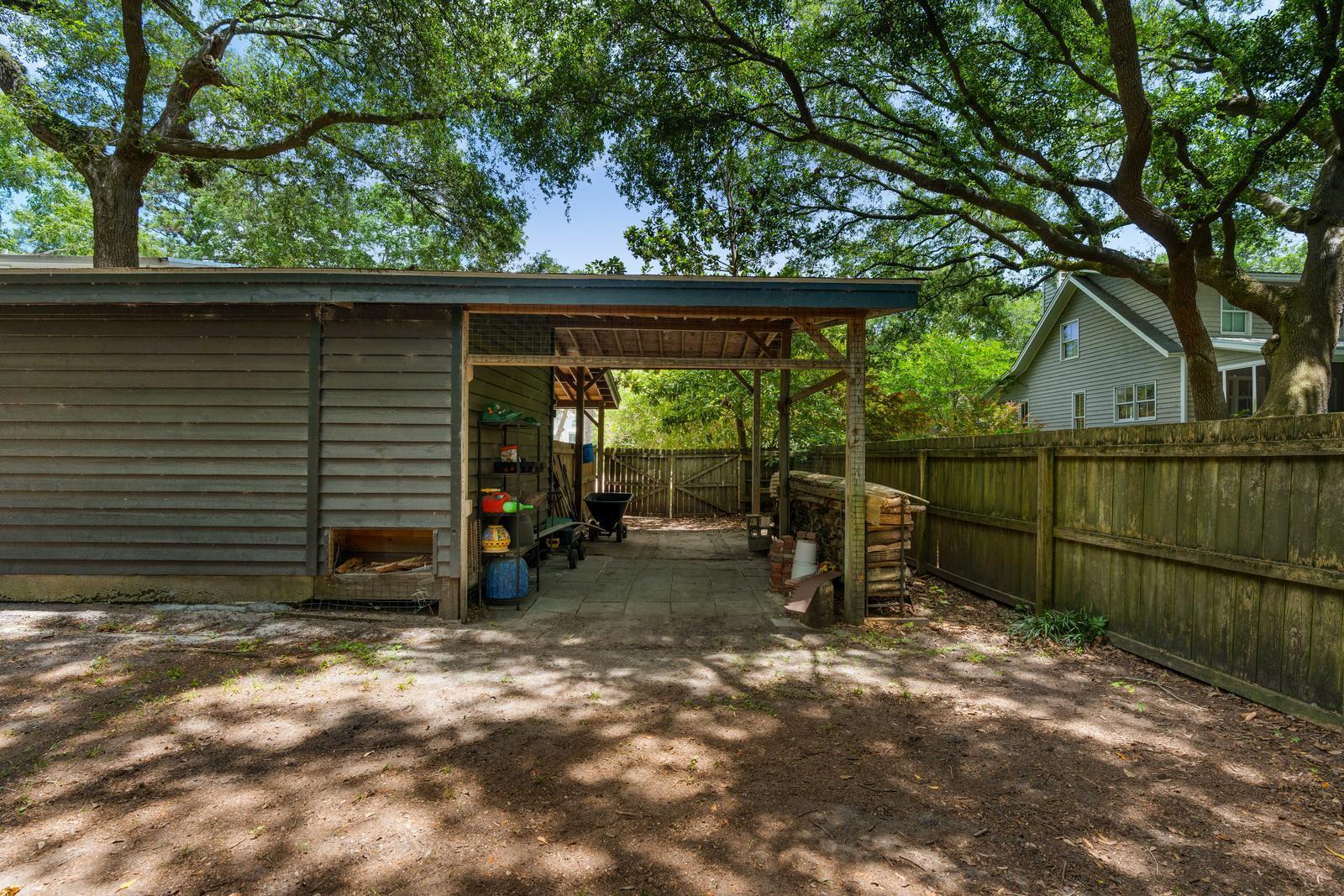 1515 N Lakeshore Drive