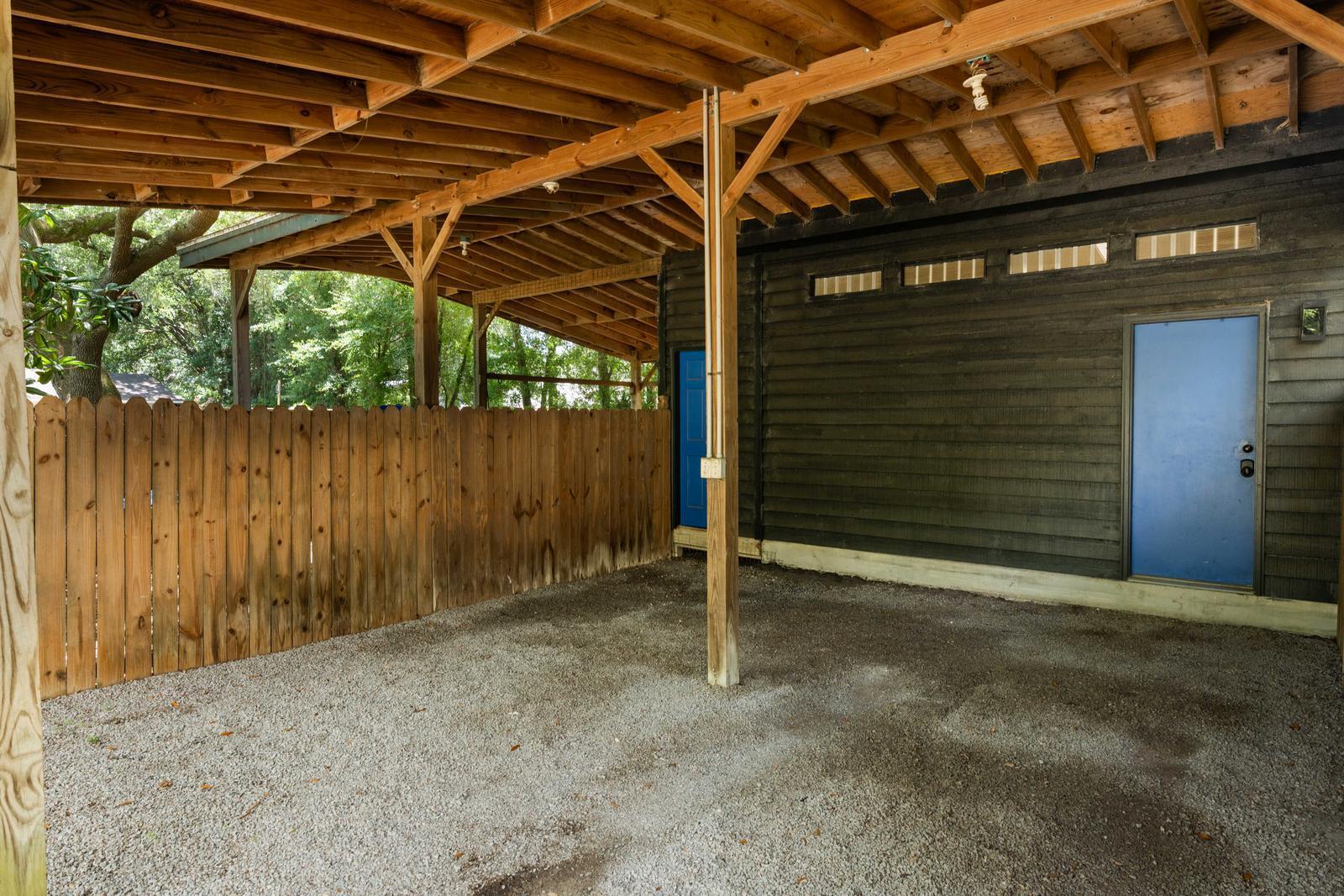 1515 N Lakeshore Drive