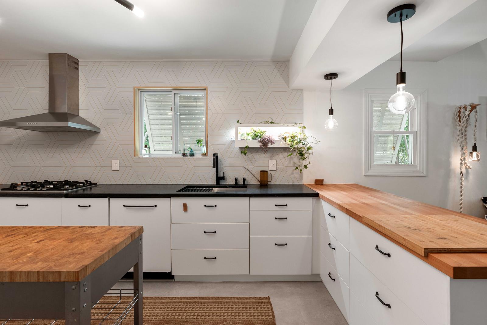 1515 N Lakeshore Drive