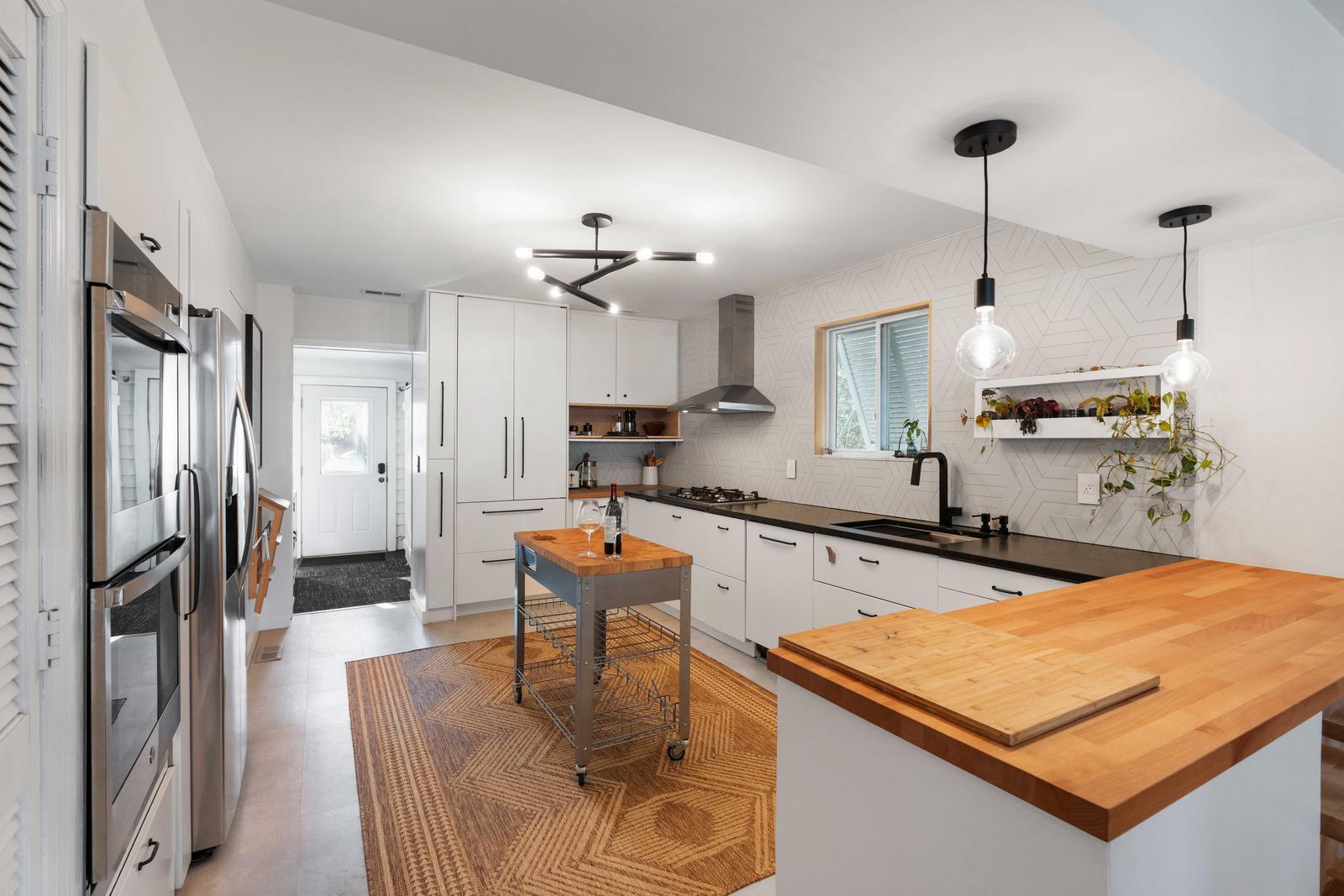 1515 N Lakeshore Drive