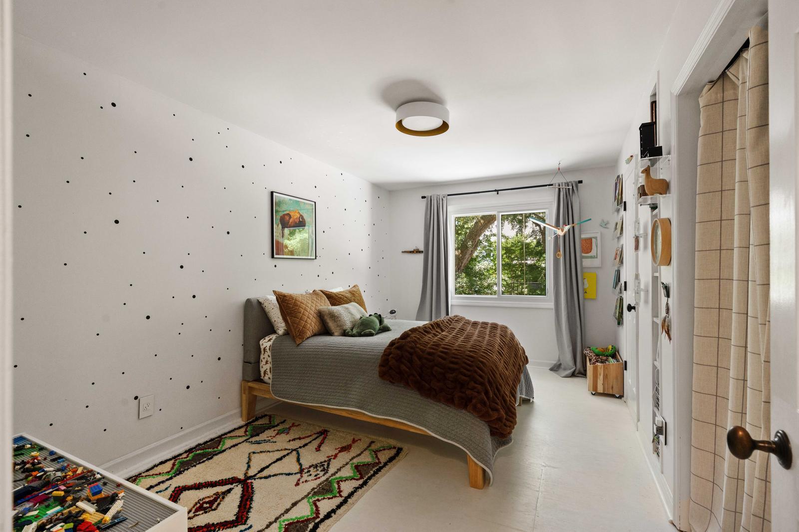 1515 N Lakeshore Drive