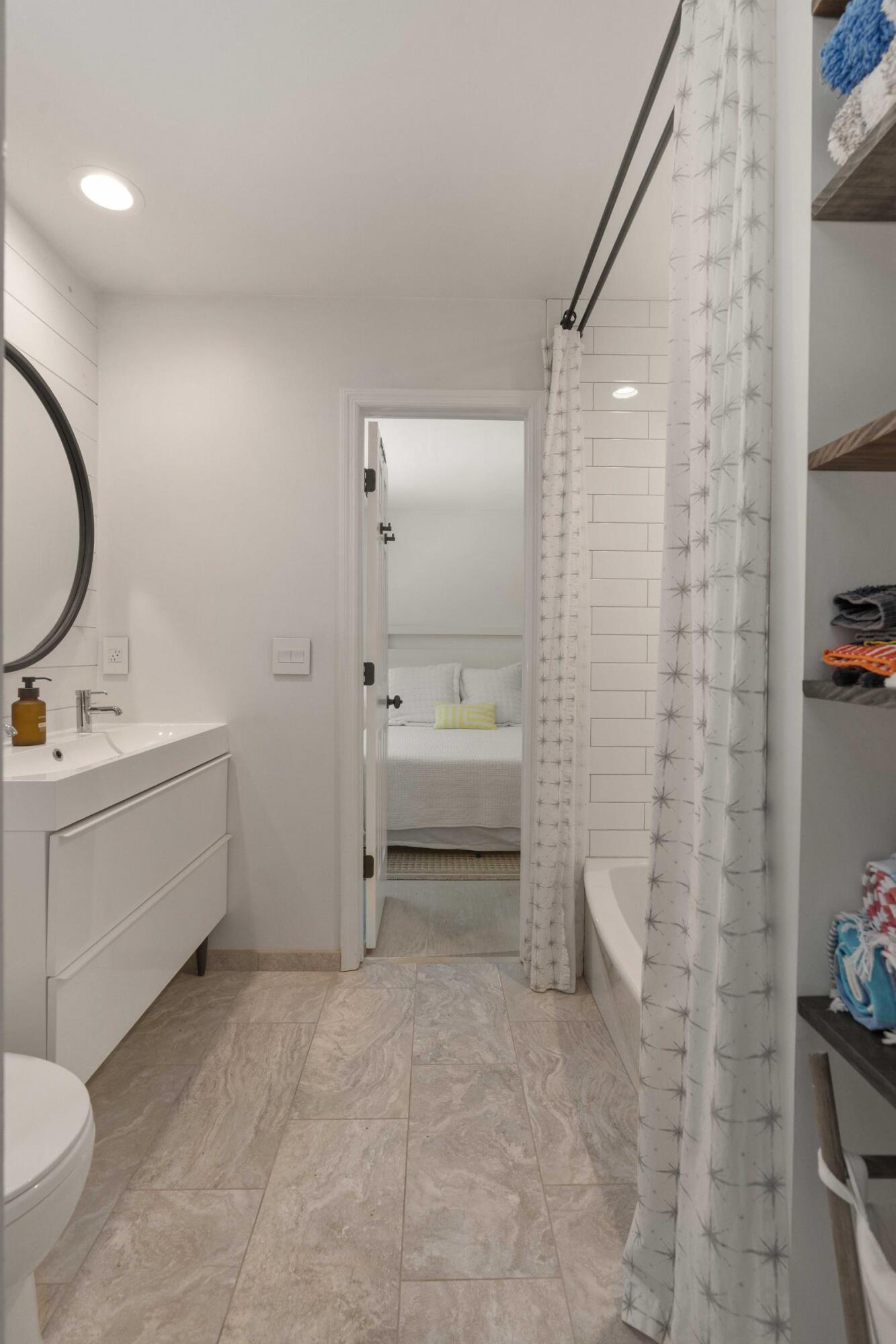 1515 N Lakeshore Drive