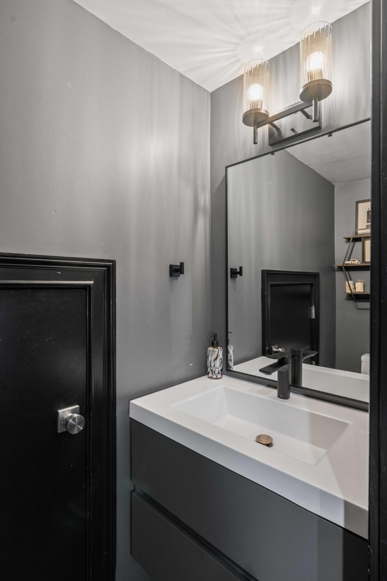 517 King Street Apt 11