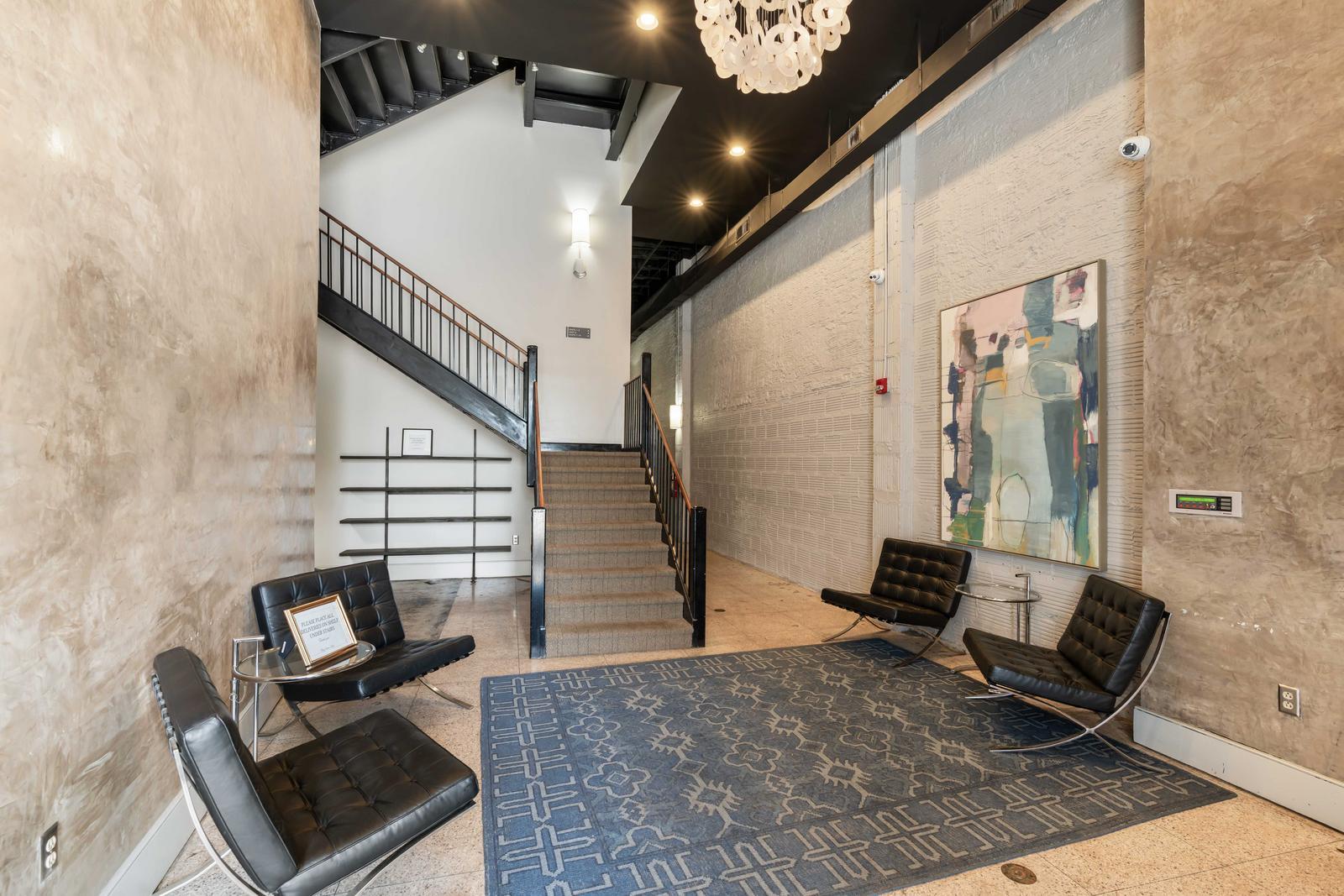 517 King Street Apt 11