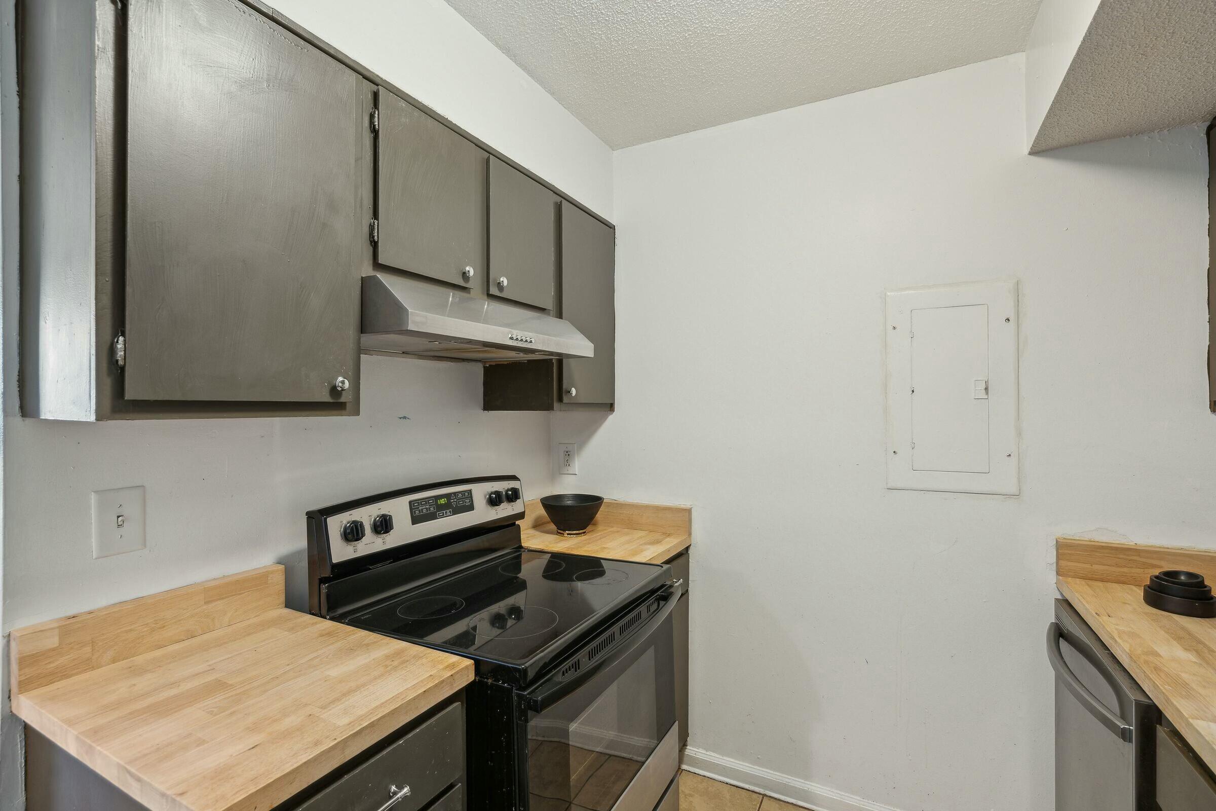 2494 Etiwan Drive # 3d