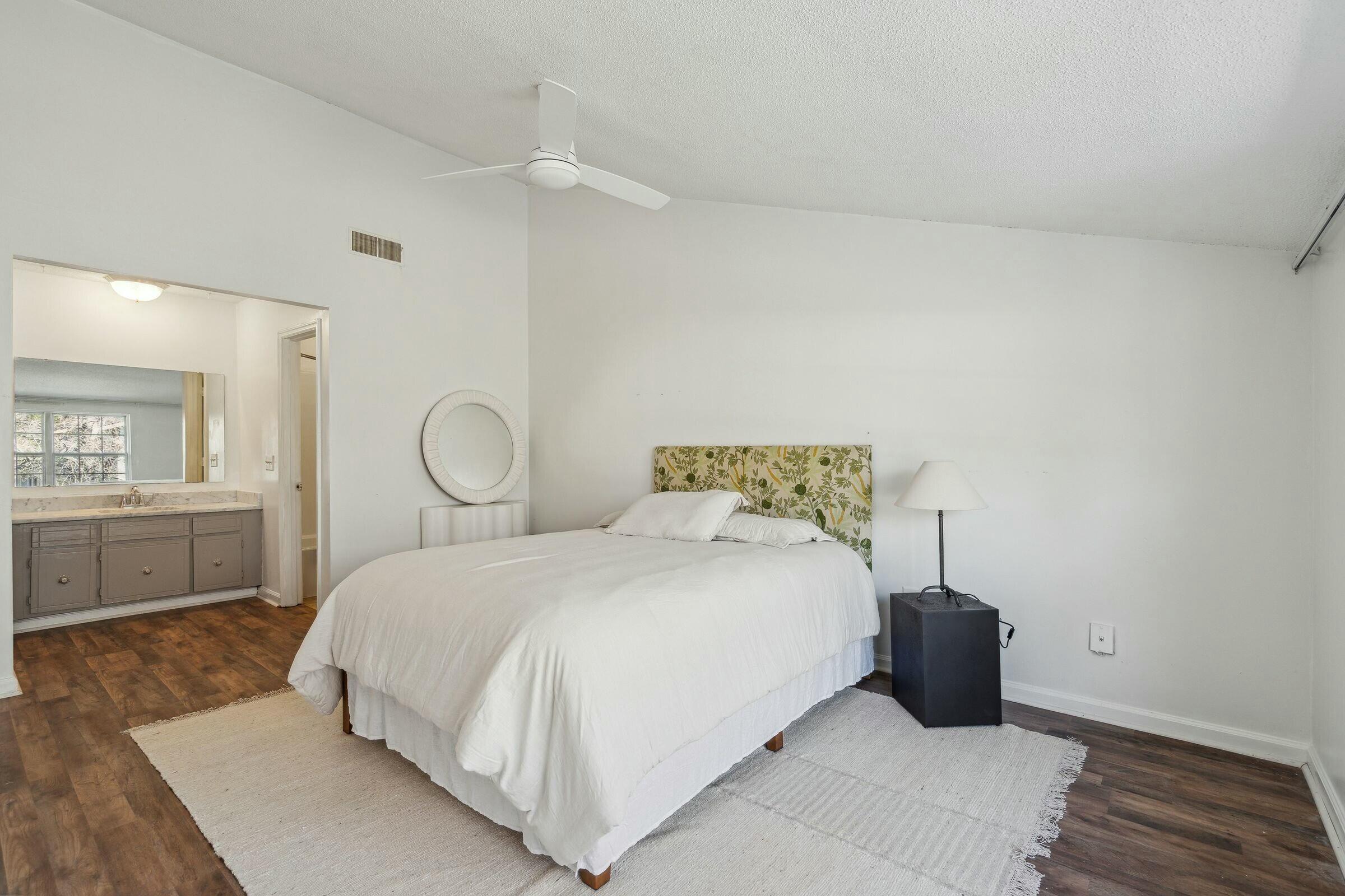 2494 Etiwan Drive # 3d