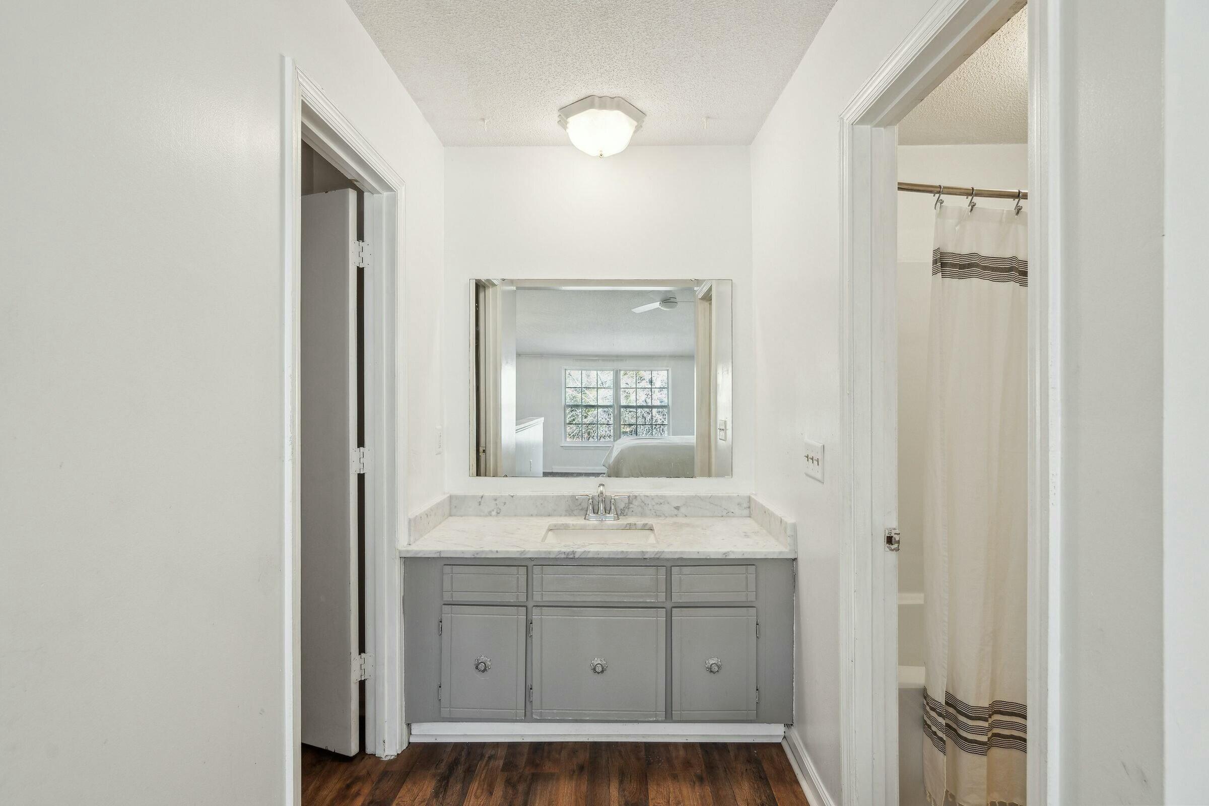 2494 Etiwan Drive # 3d