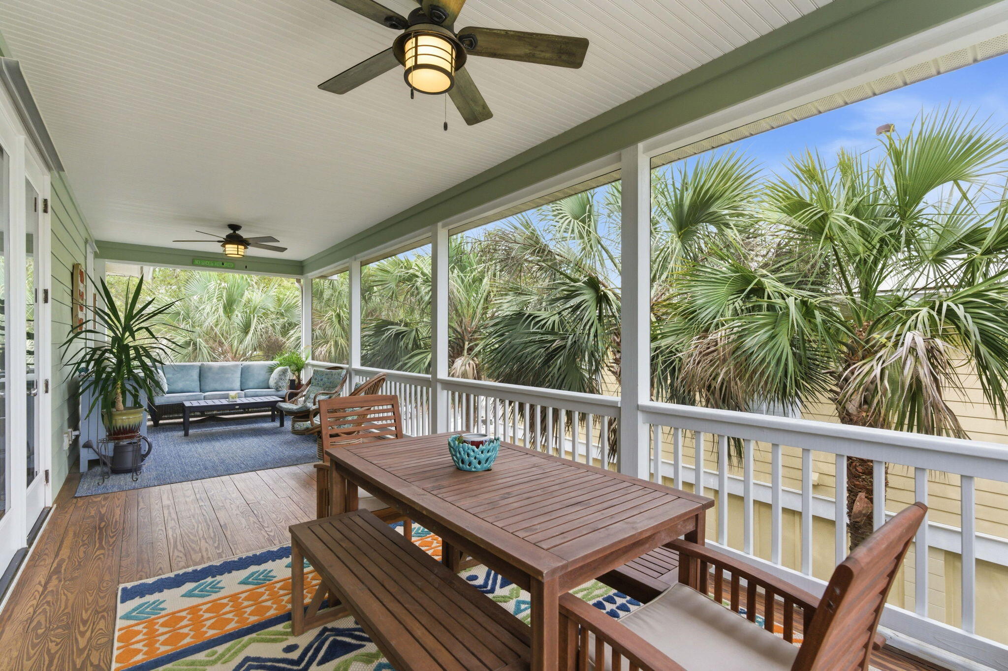 504 W Beach Court