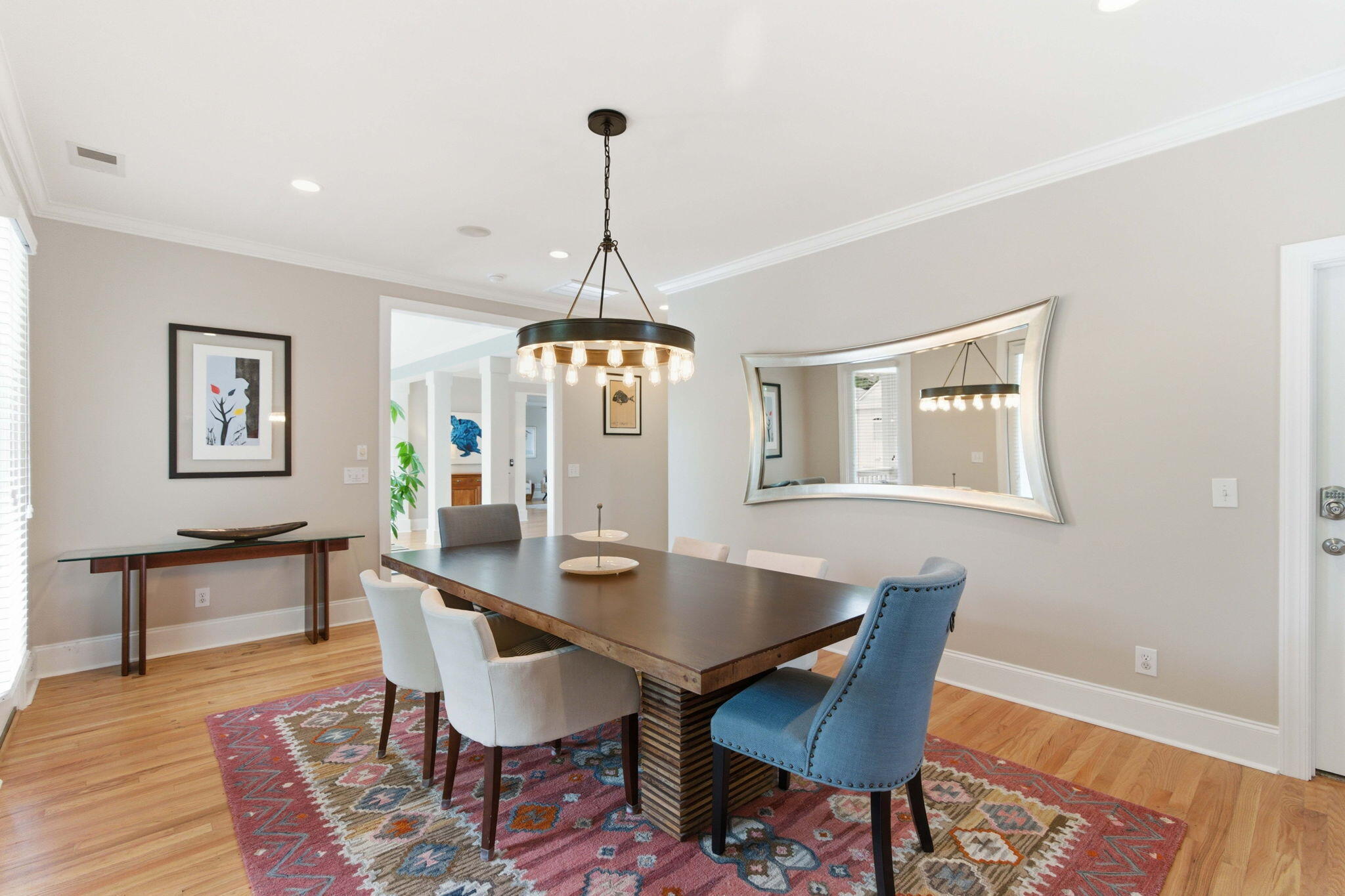 504 W Beach Court