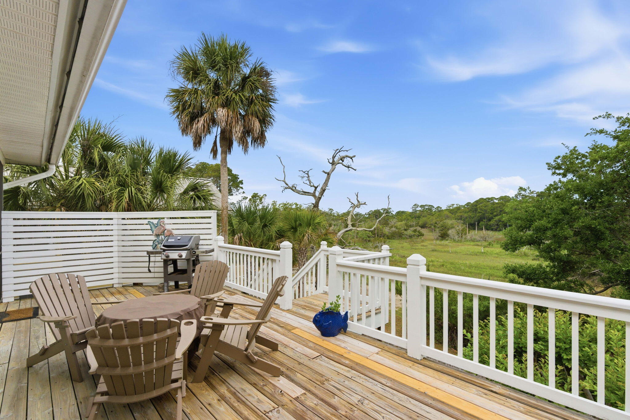 504 W Beach Court