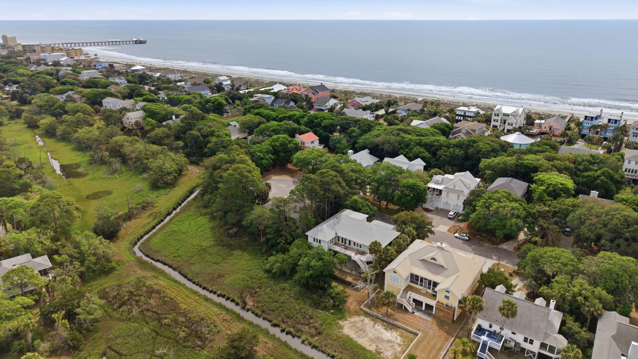 504 W Beach Court