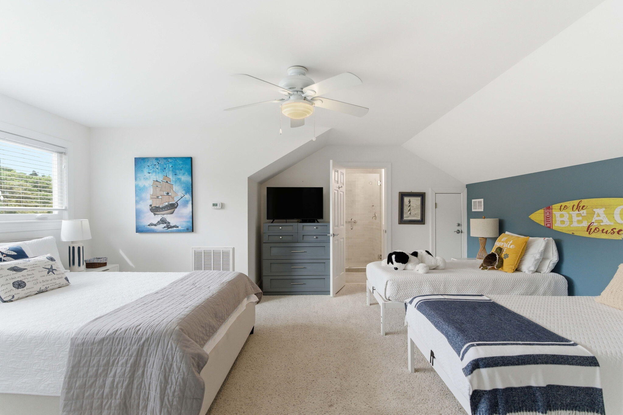 504 W Beach Court