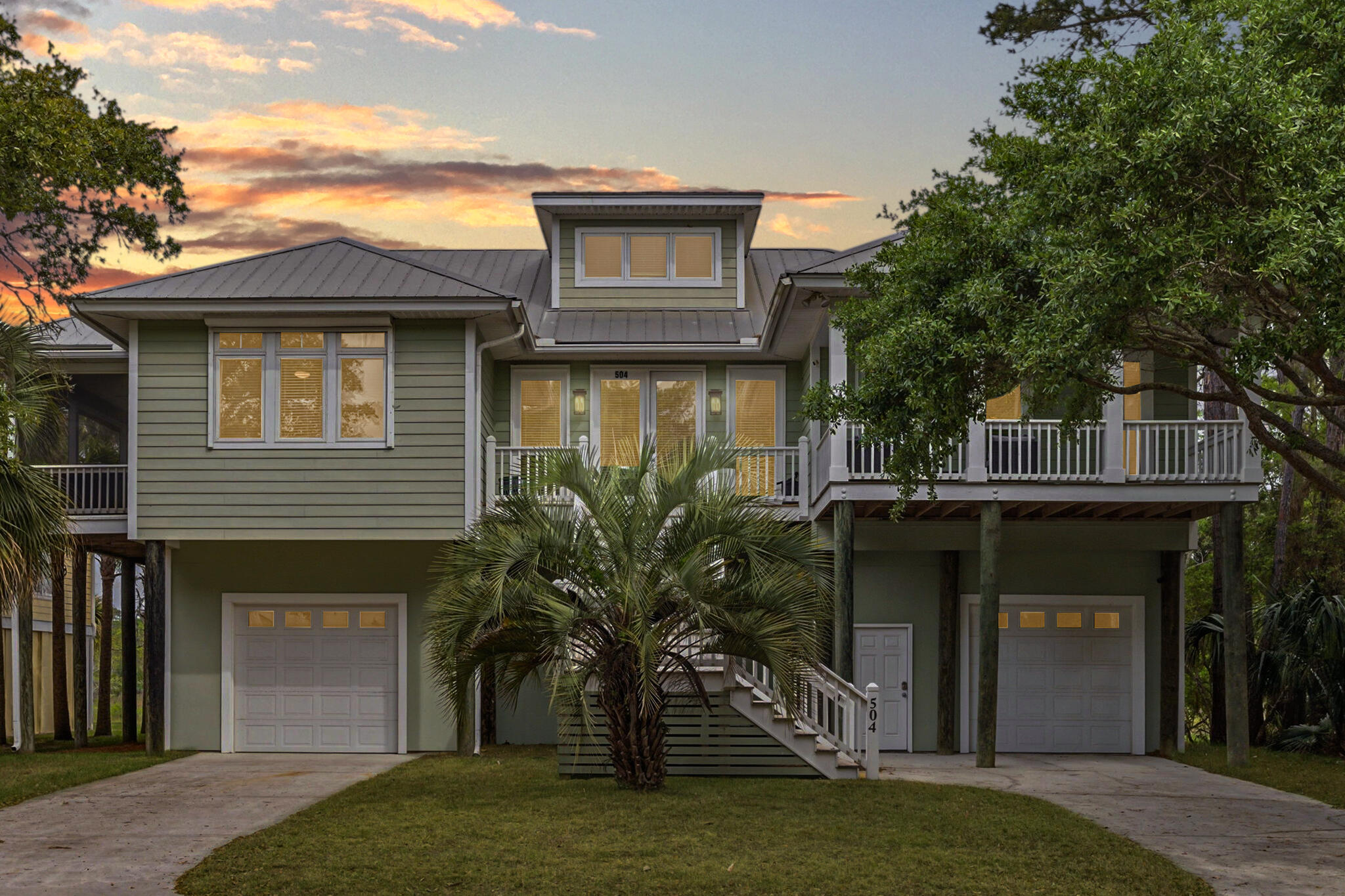 504 W Beach Court
