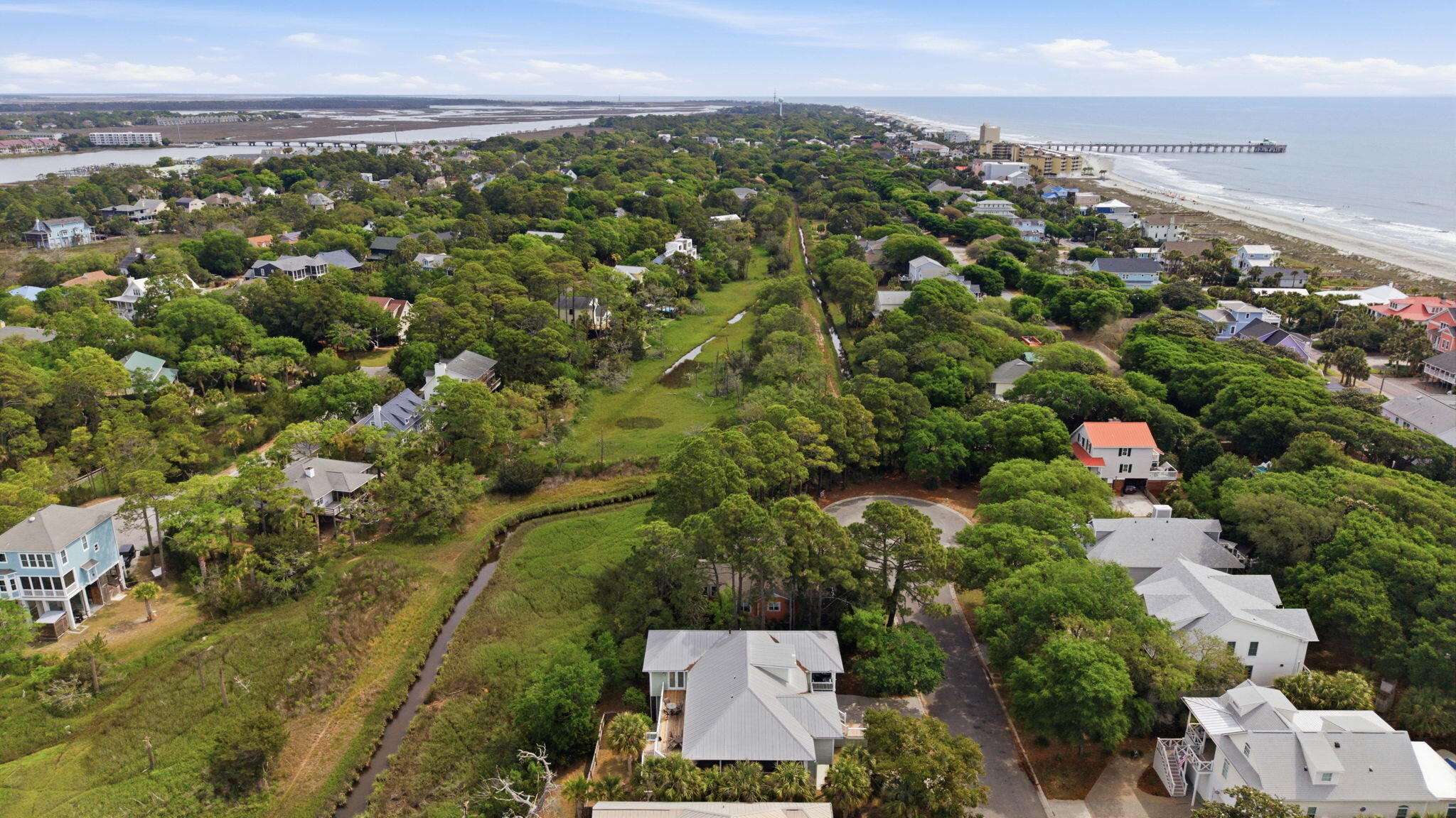 504 W Beach Court