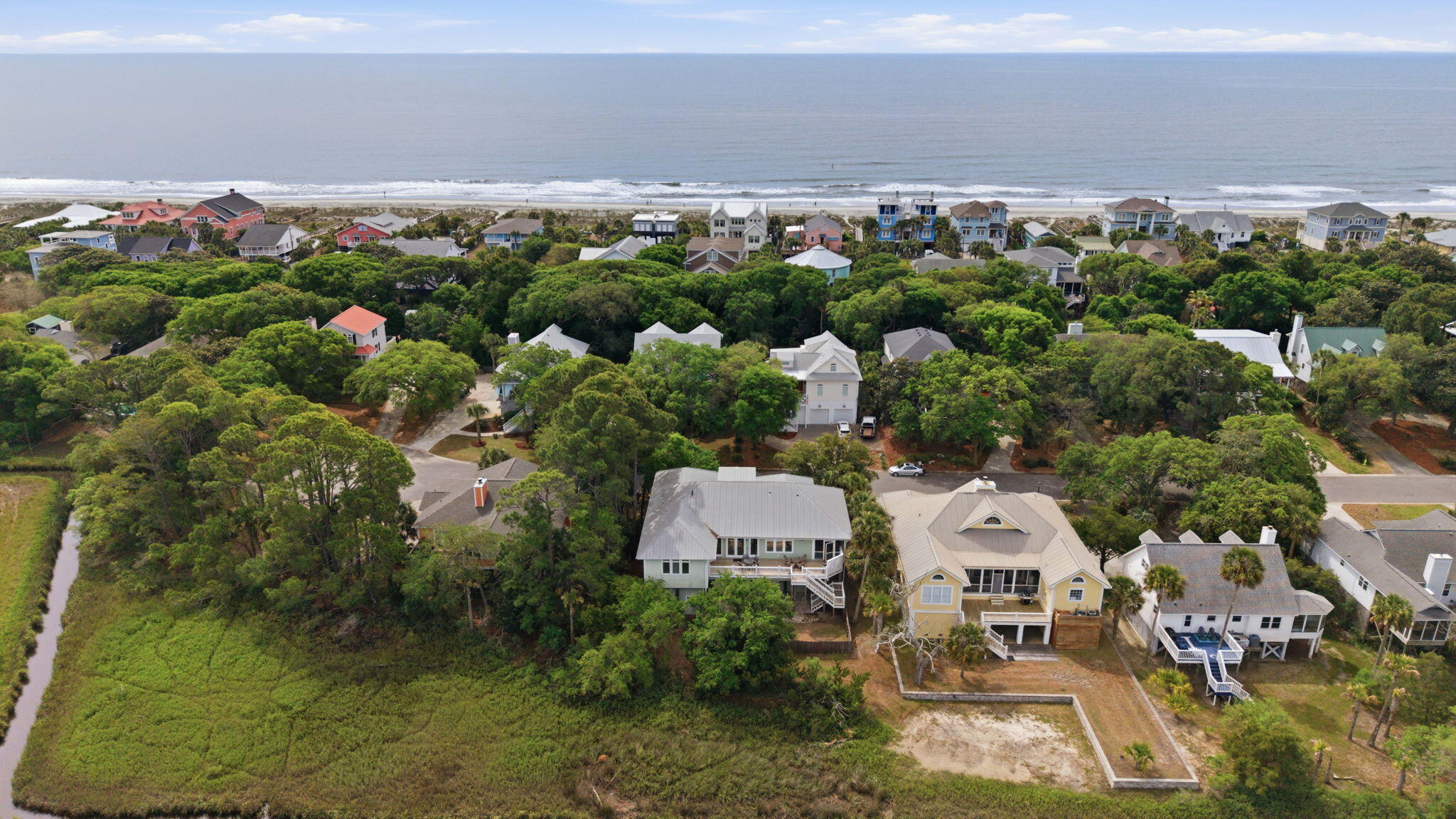 504 W Beach Court