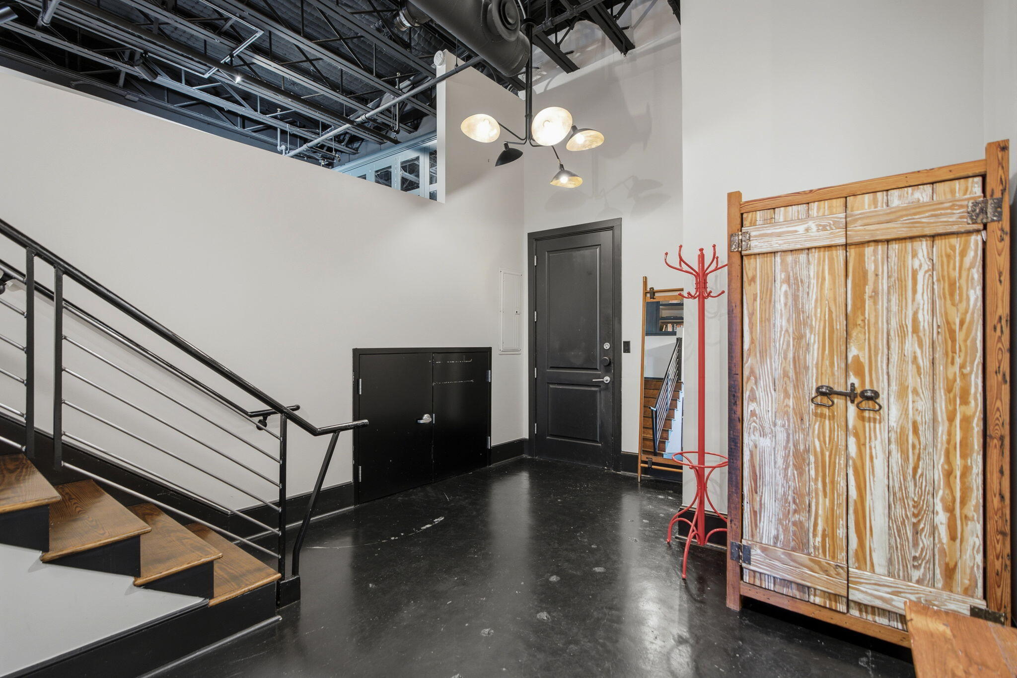 517 King Street Apt 8