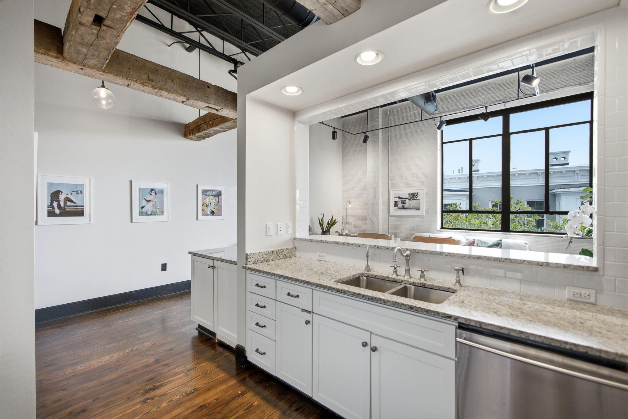 517 King Street Apt 8