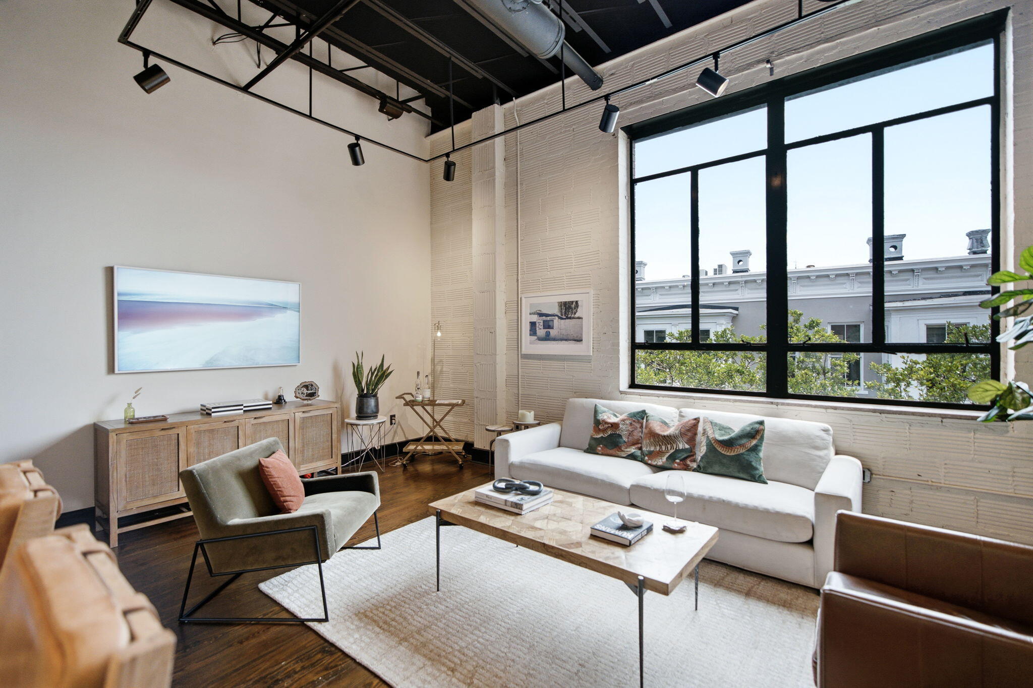 517 King Street Apt 8