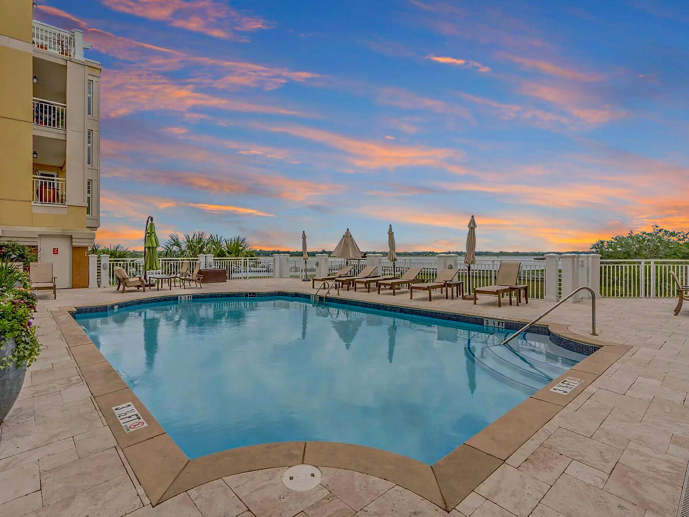 3013 Old Bridgeview Lane