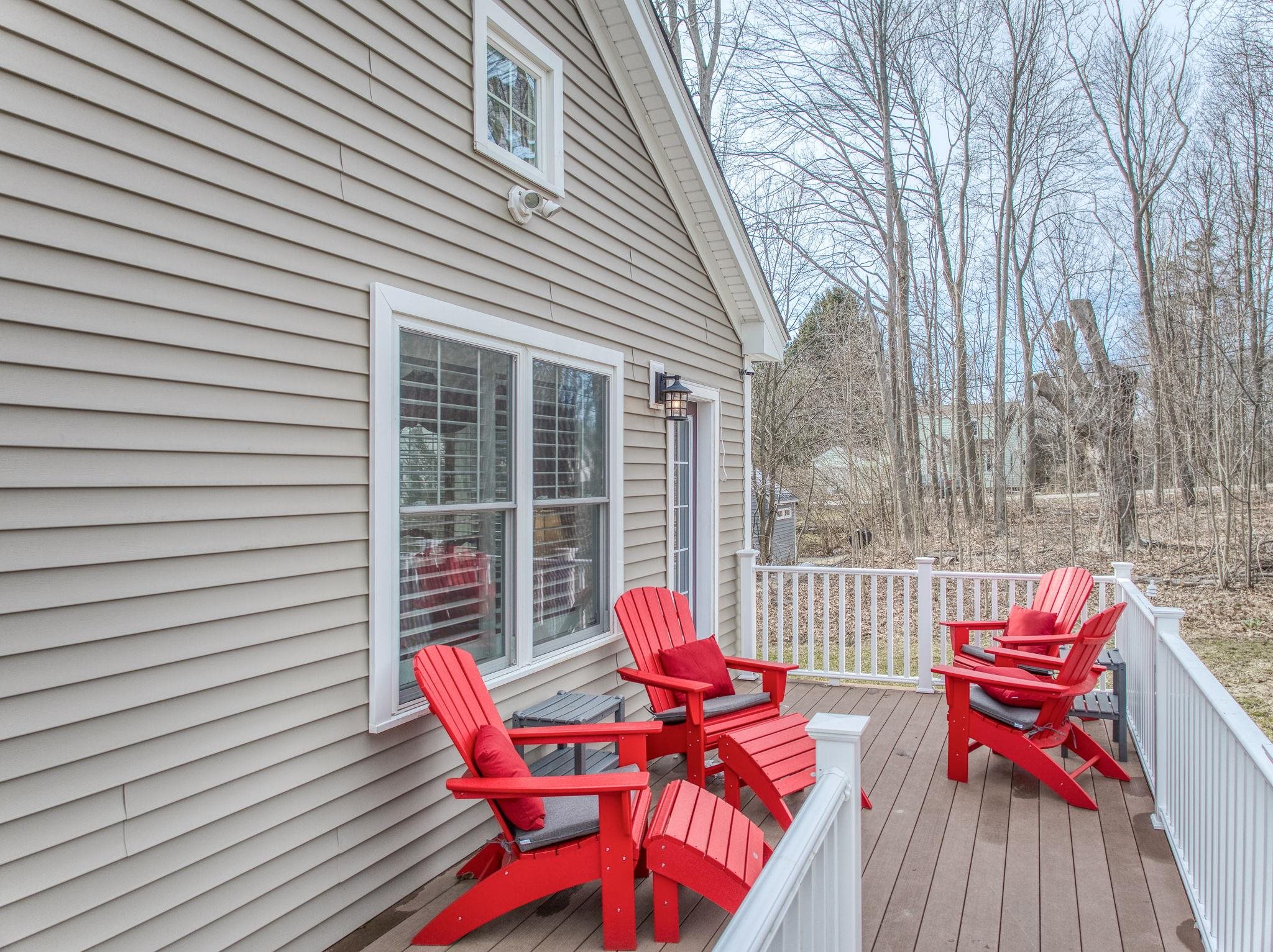 260 Woodlawn Circle