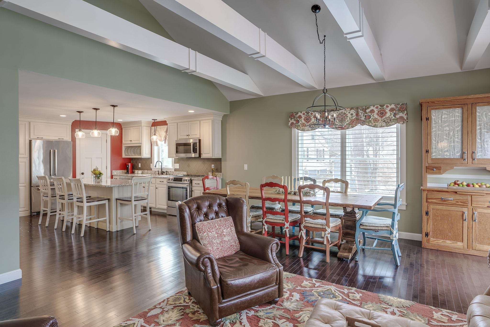 260 Woodlawn Circle