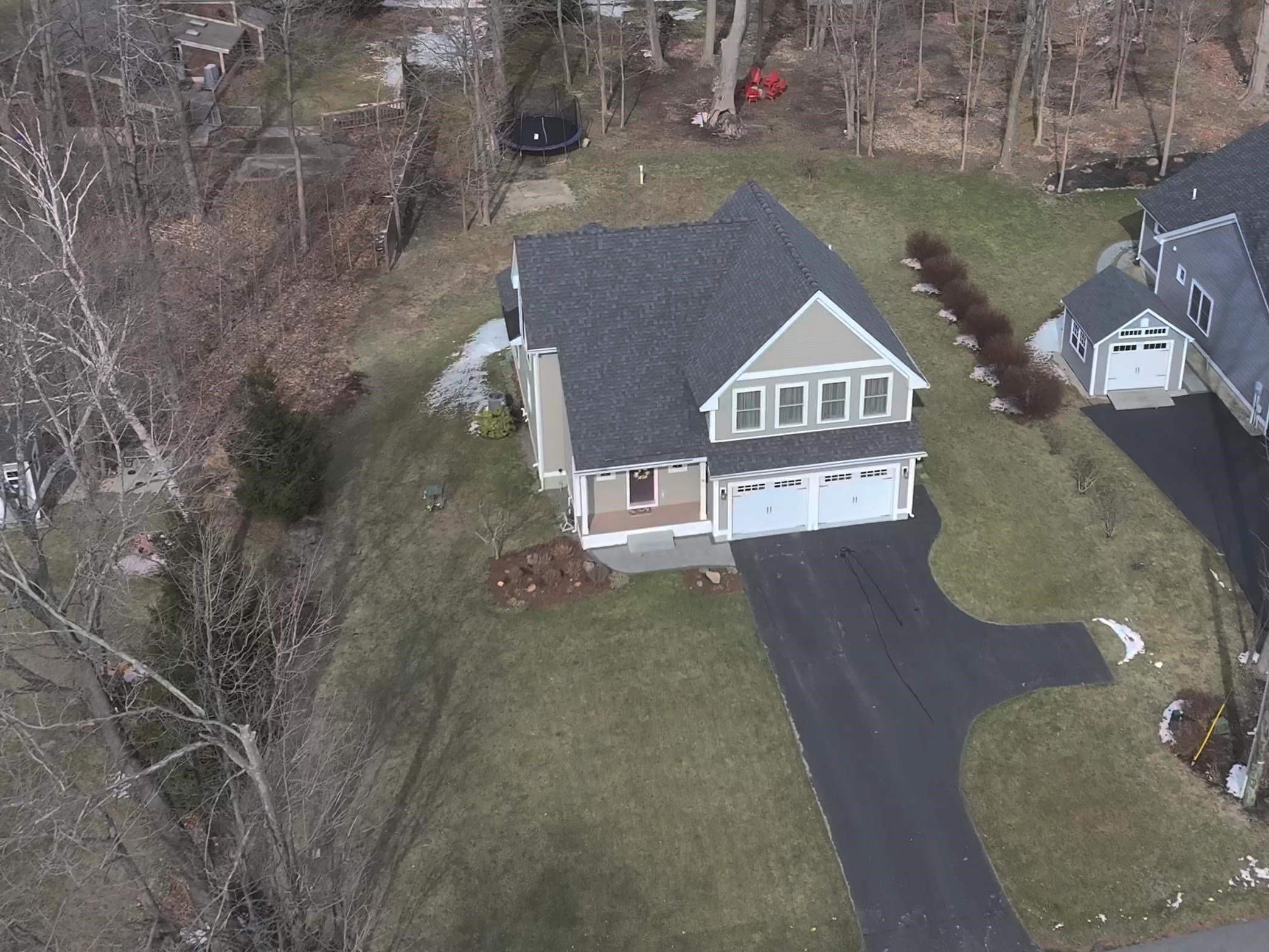 260 Woodlawn Circle