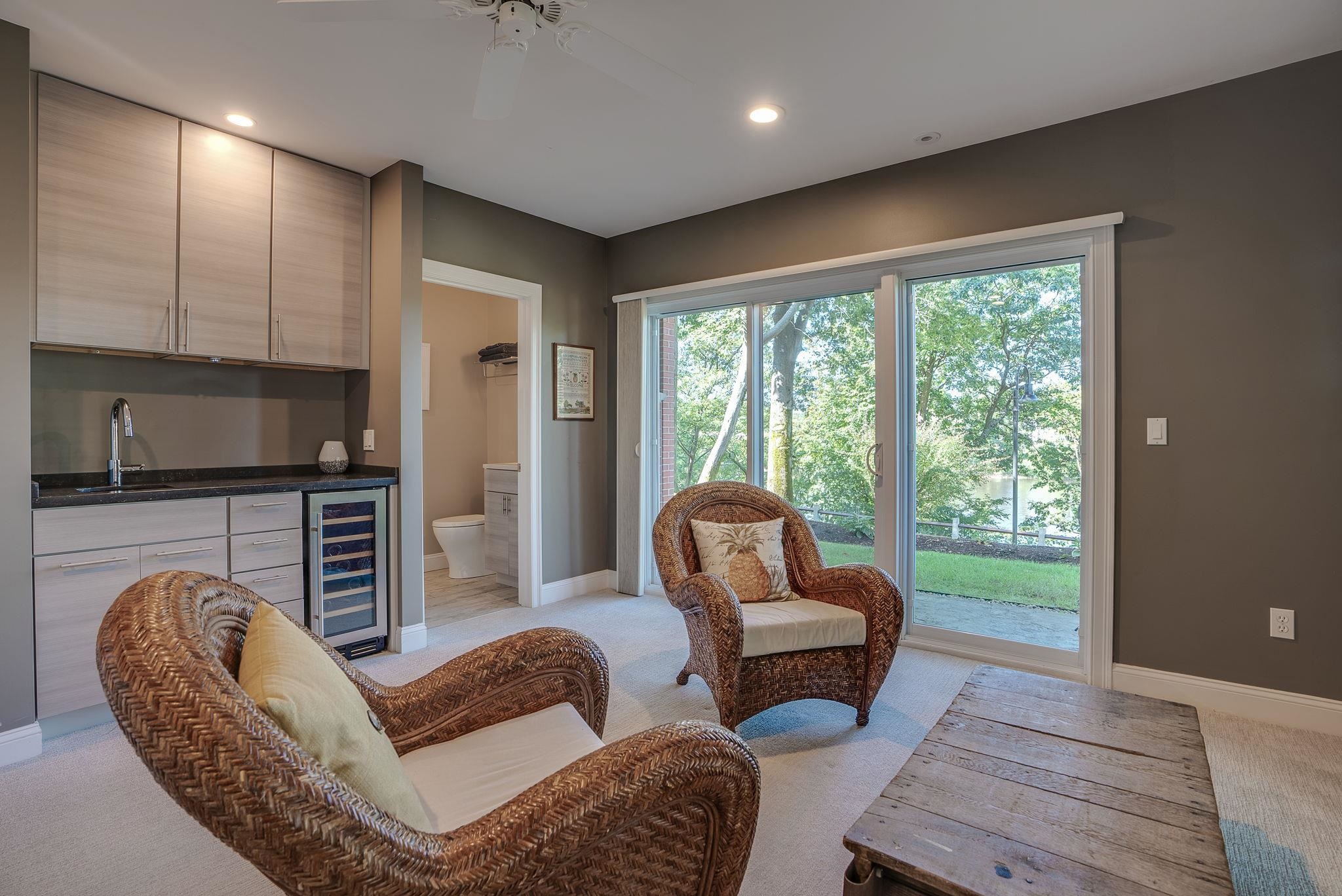 117 Riverwalk Way Unit: 4F
