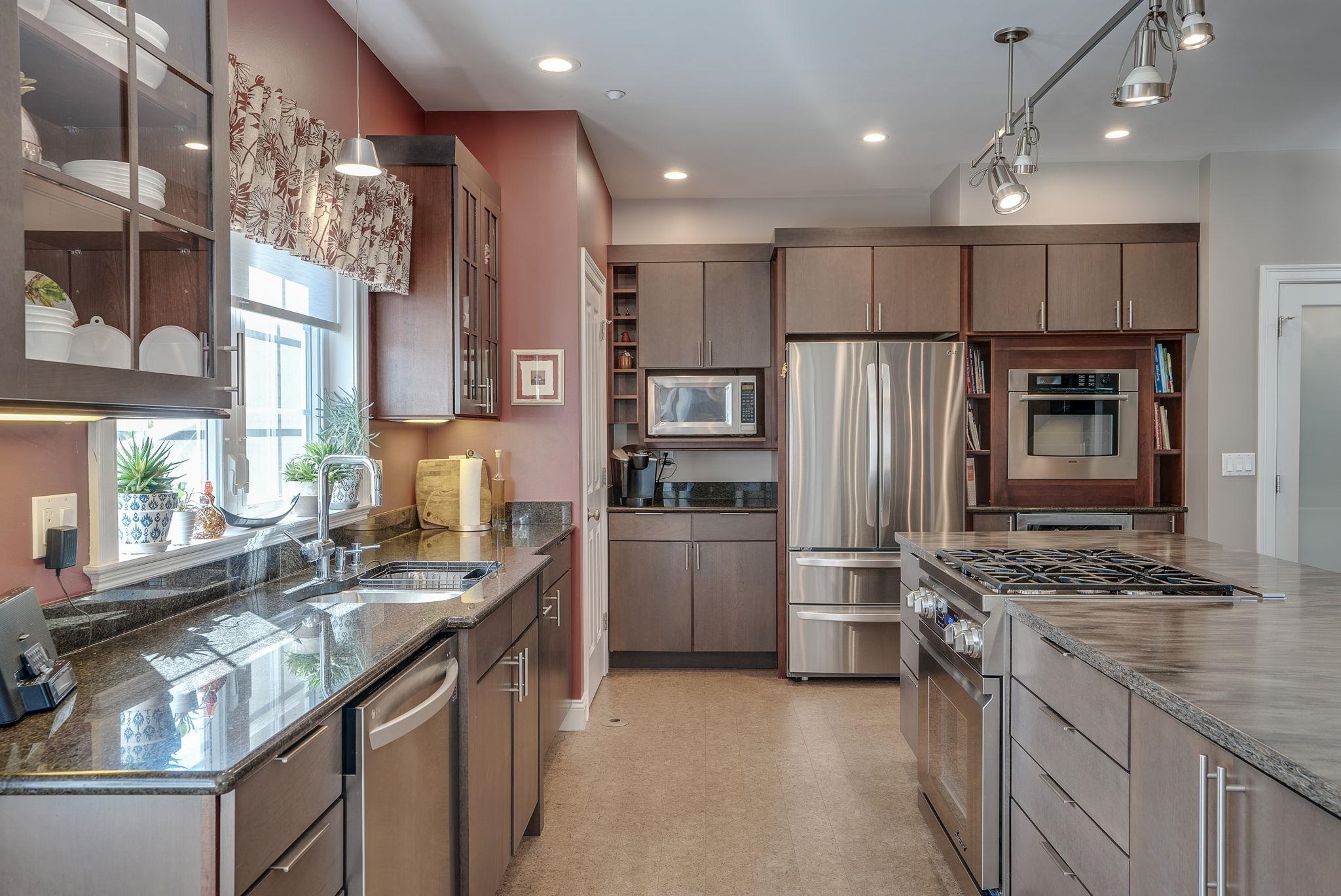 117 Riverwalk Way Unit: 4F