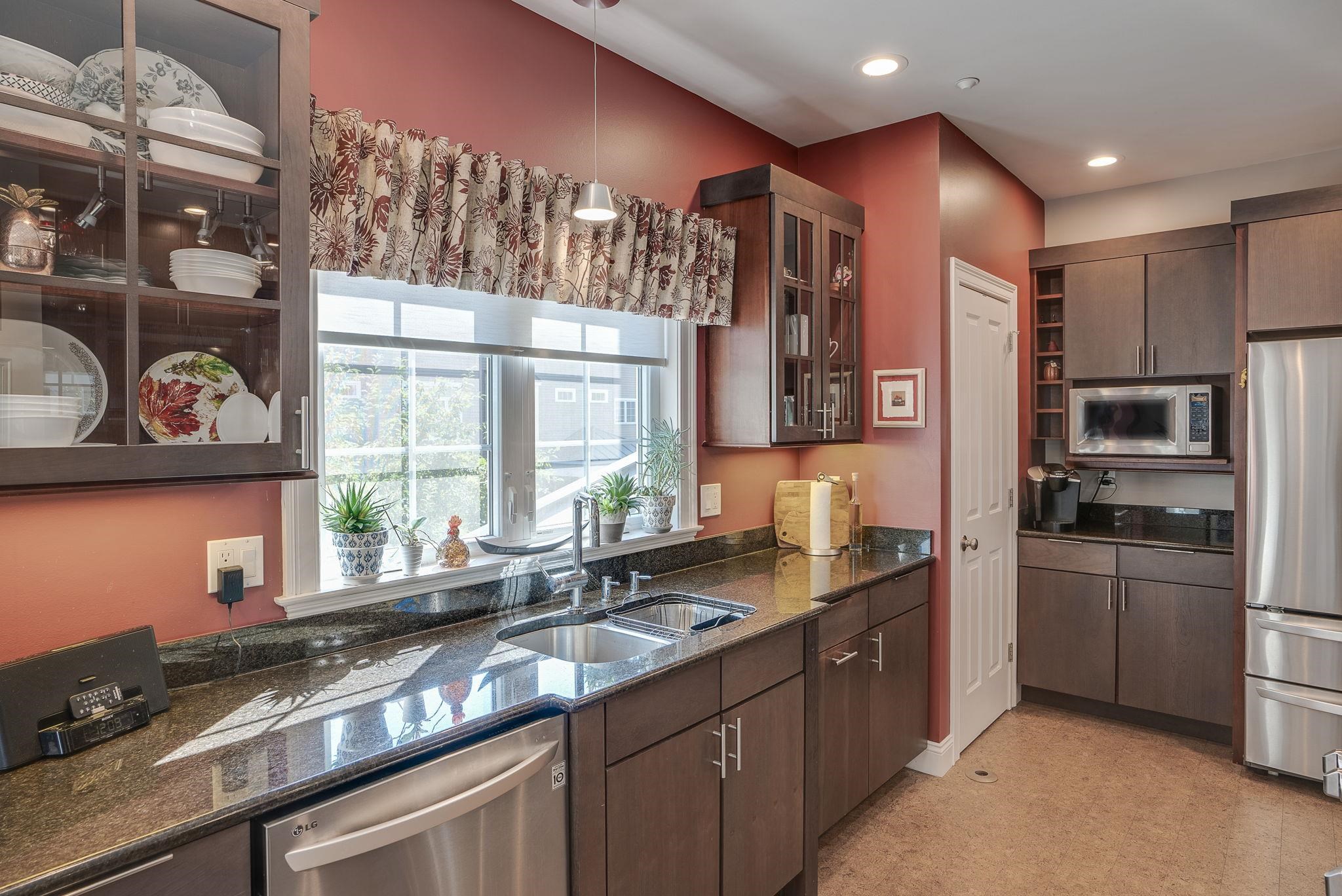117 Riverwalk Way Unit: 4F