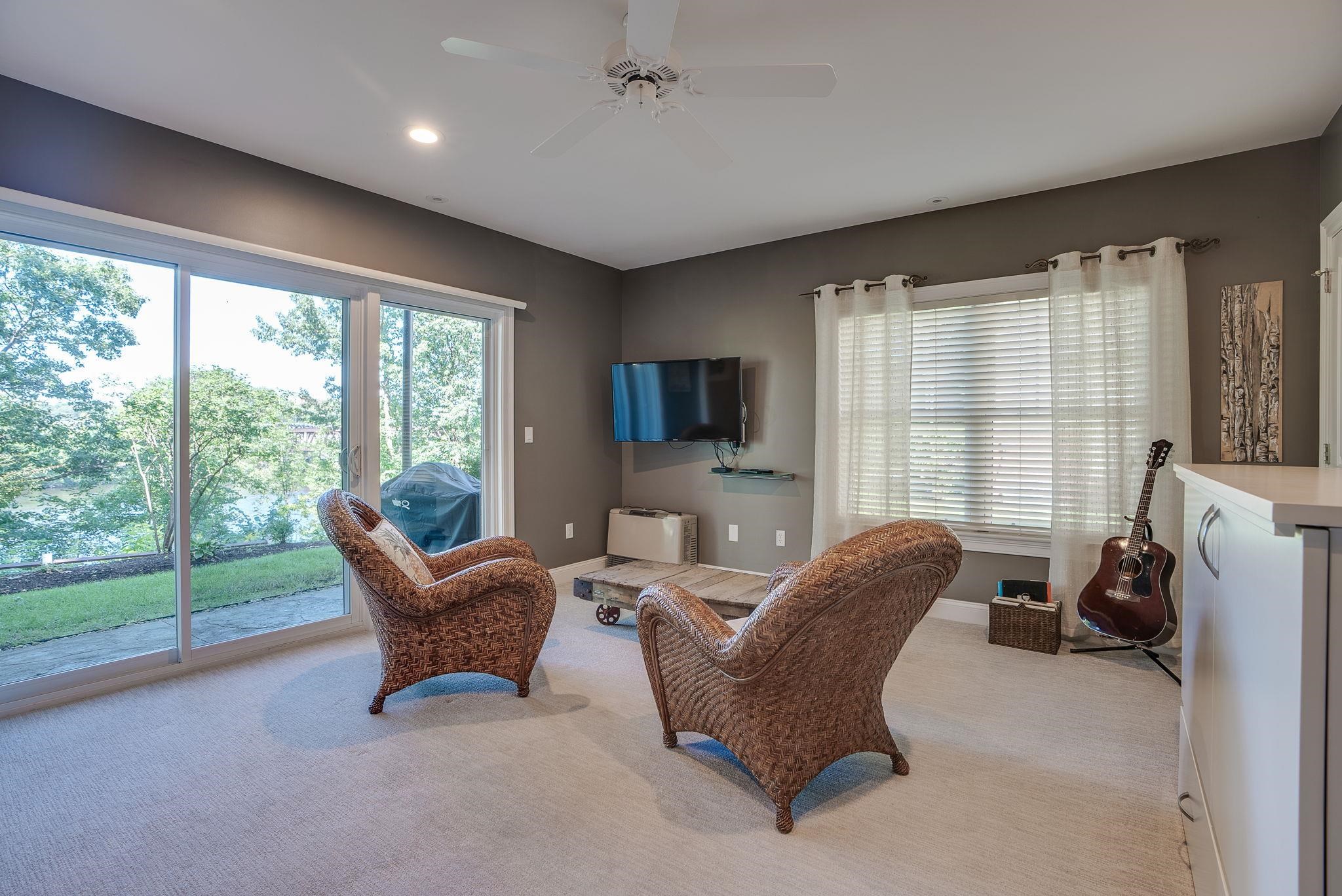 117 Riverwalk Way Unit: 4F