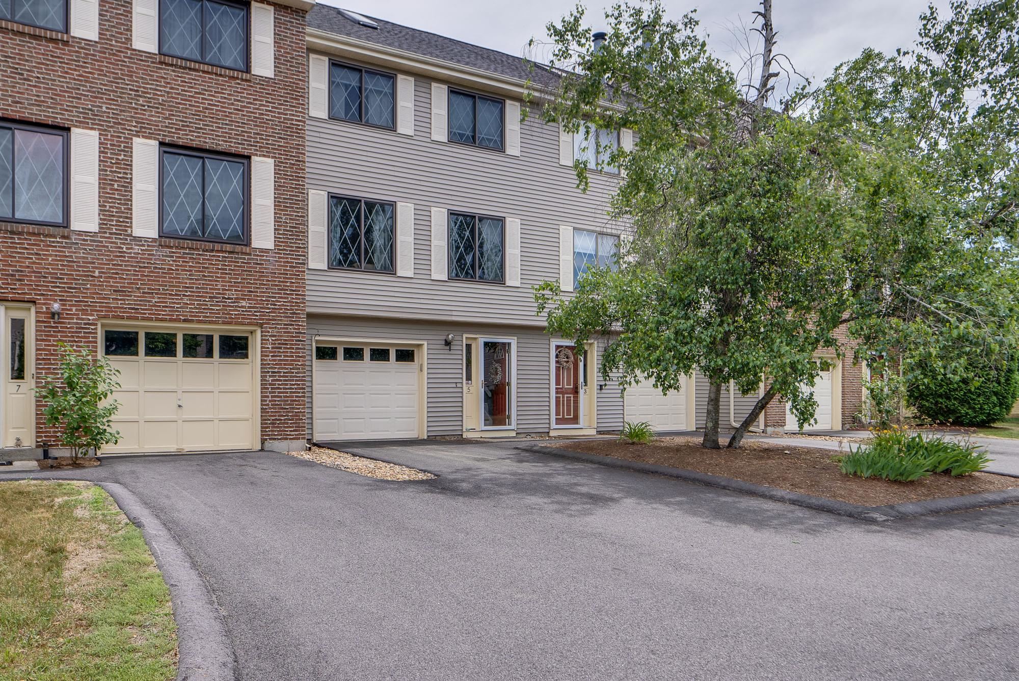5 ROLLINS Court