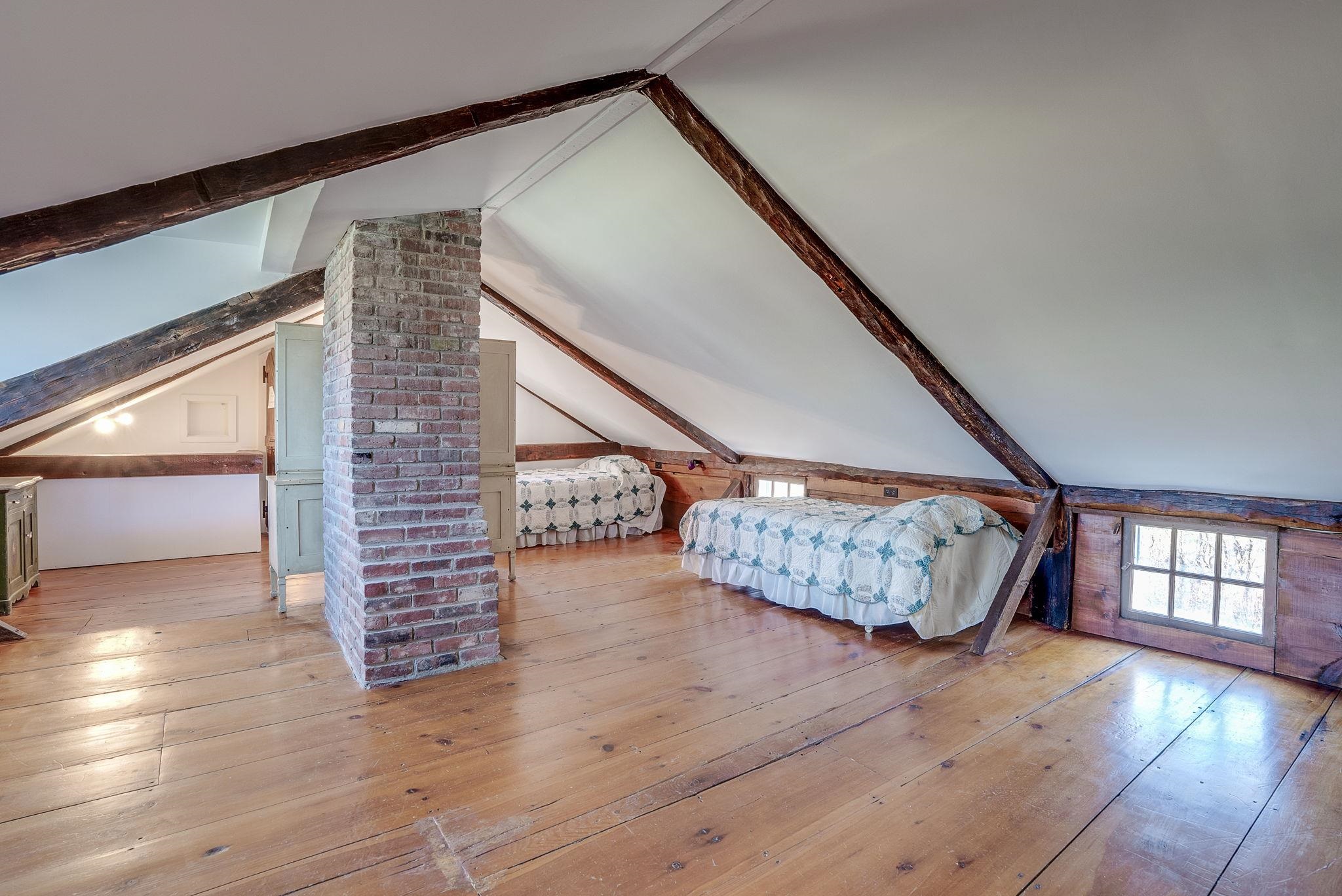 88 Saunders Road
