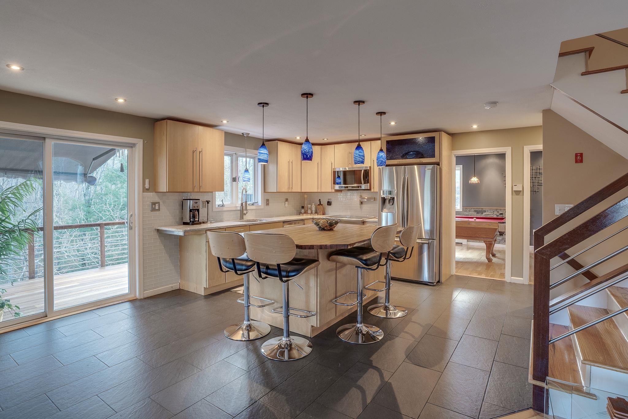 16 Stowell Road