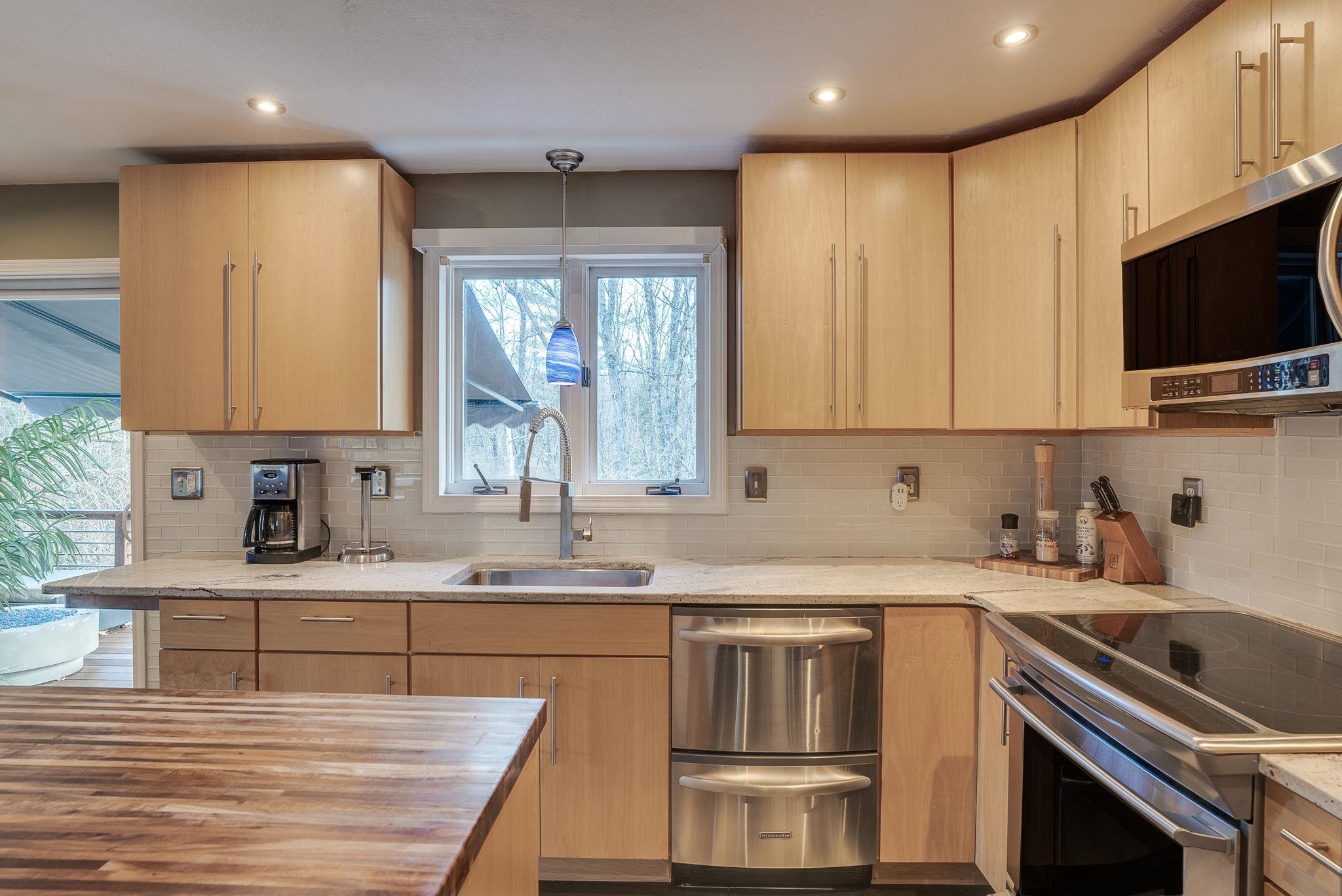 16 Stowell Road