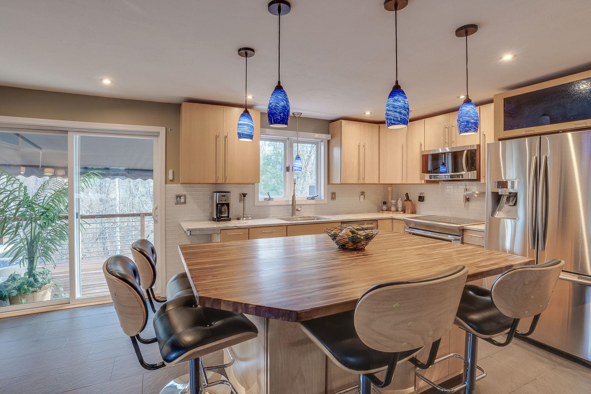 16 Stowell Road