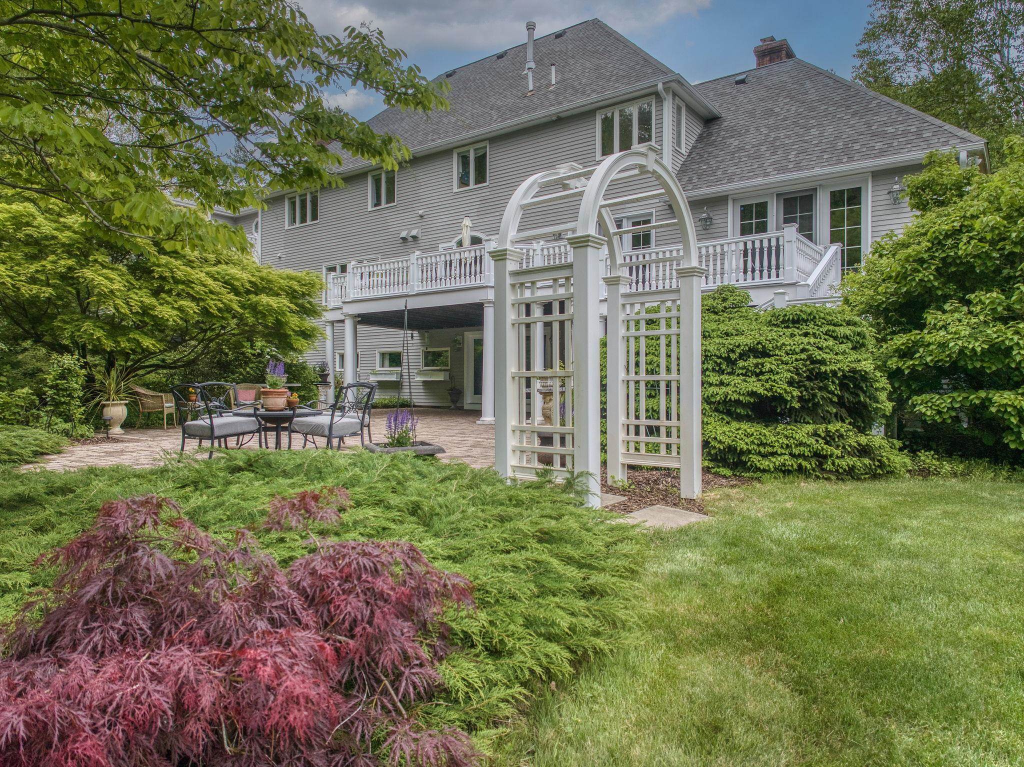 5 Pembroke Way
